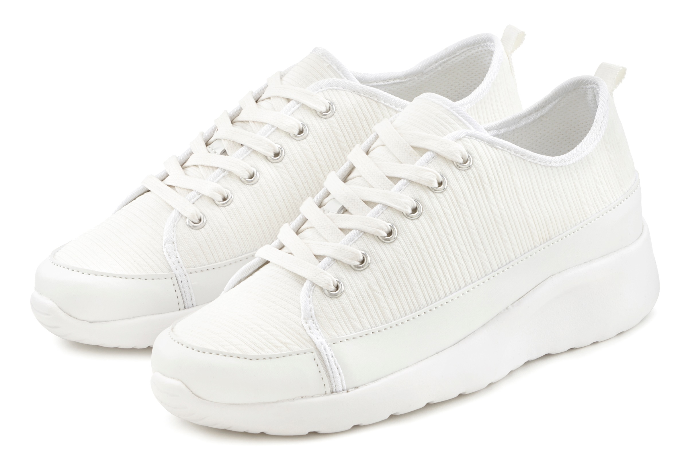 Image of LASCANA Sneaker, aus modischem Textilmaterial und federleichter Sohle bei Ackermann Versand Schweiz