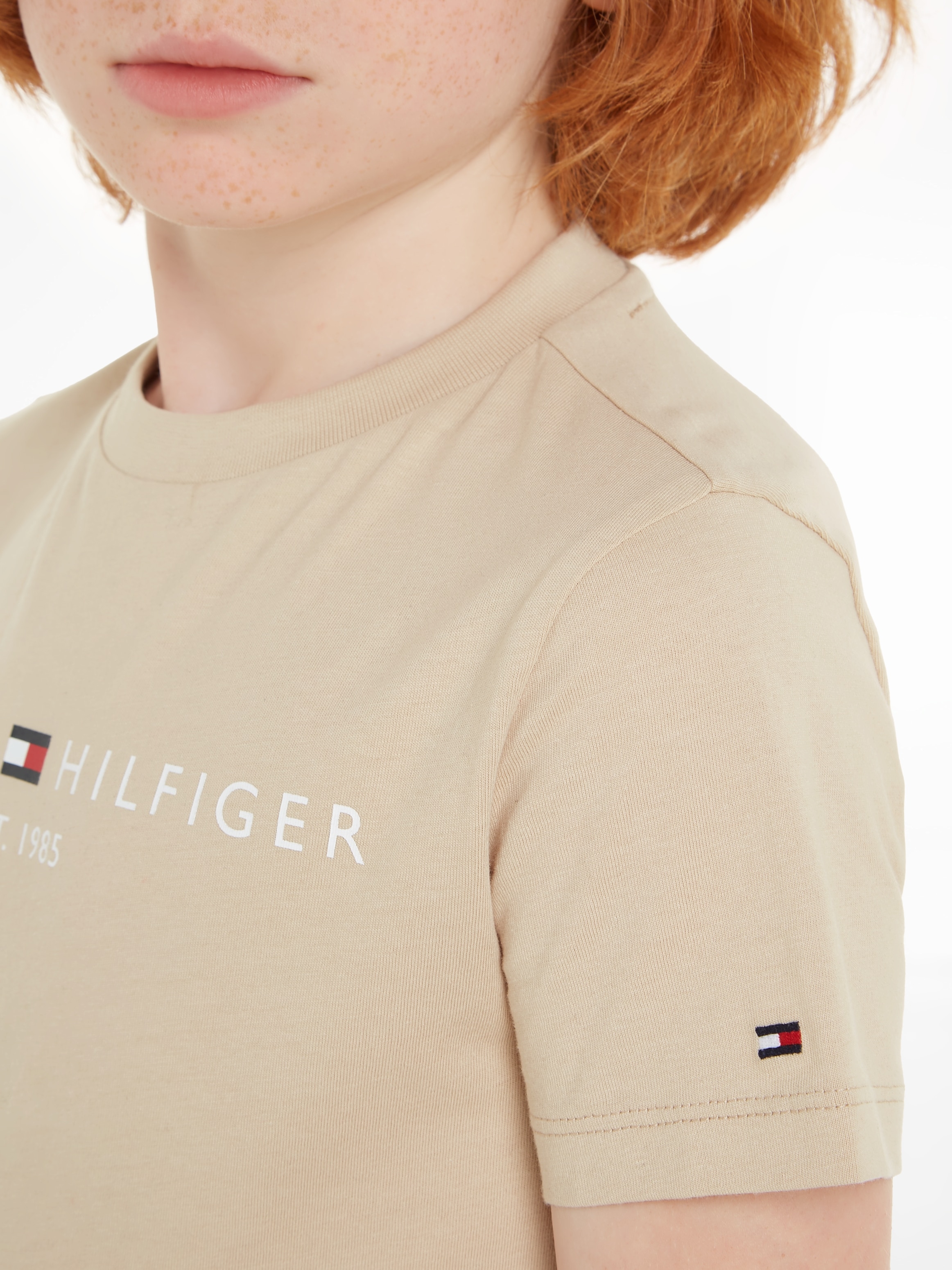Tommy Hilfiger S/S«, mit T-Shirt Modische TEE Rundhalsausschnitt ESSENTIAL versandkostenfrei »U shoppen