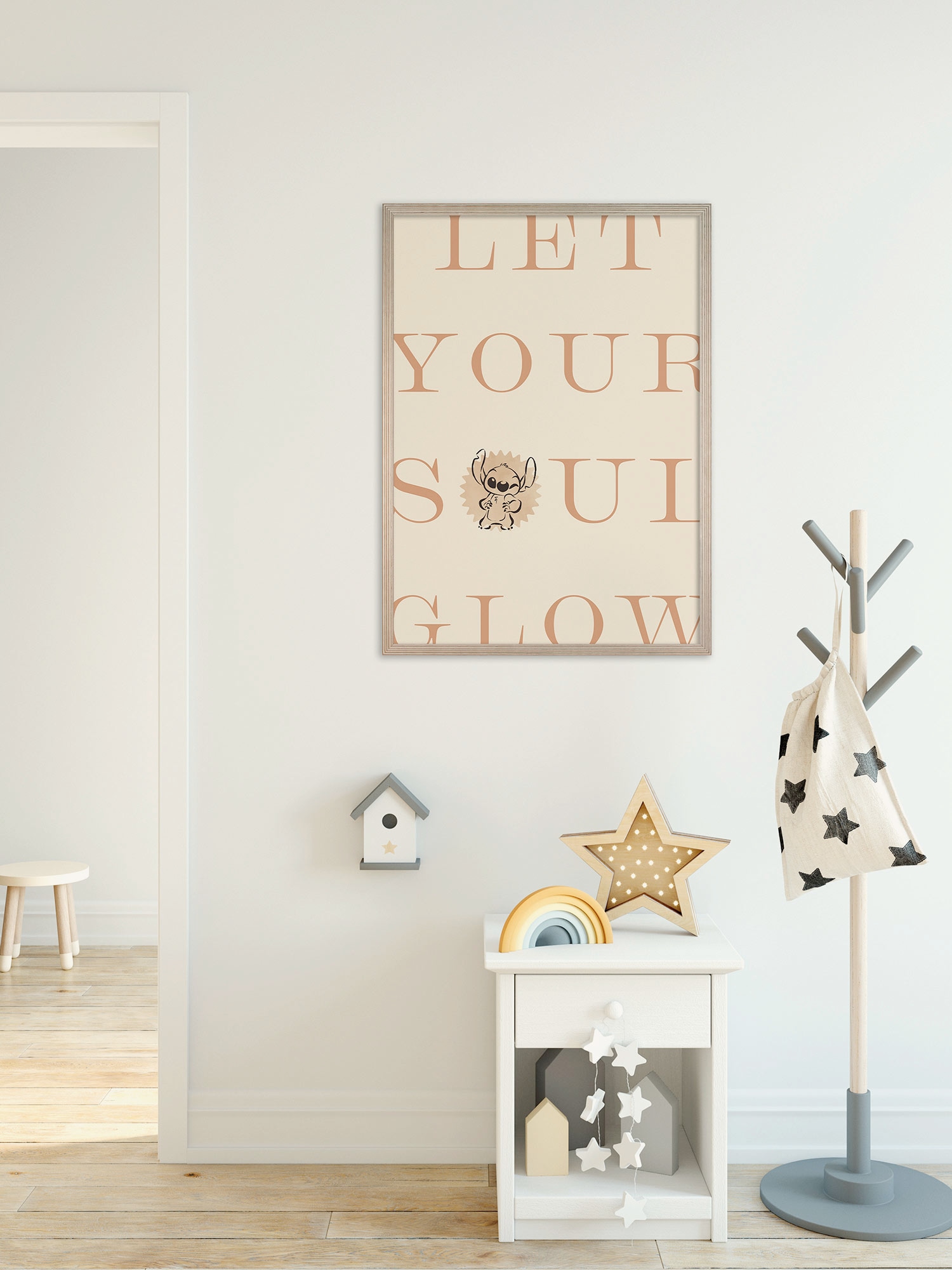 Image of Komar Wandbild "Disney Lilo and Stitch Soul Glow" Disney Set, 1 Stk. tlg. 30 x 40 cm (Breite x Höhe) - Kinderzimmer, Dekoration