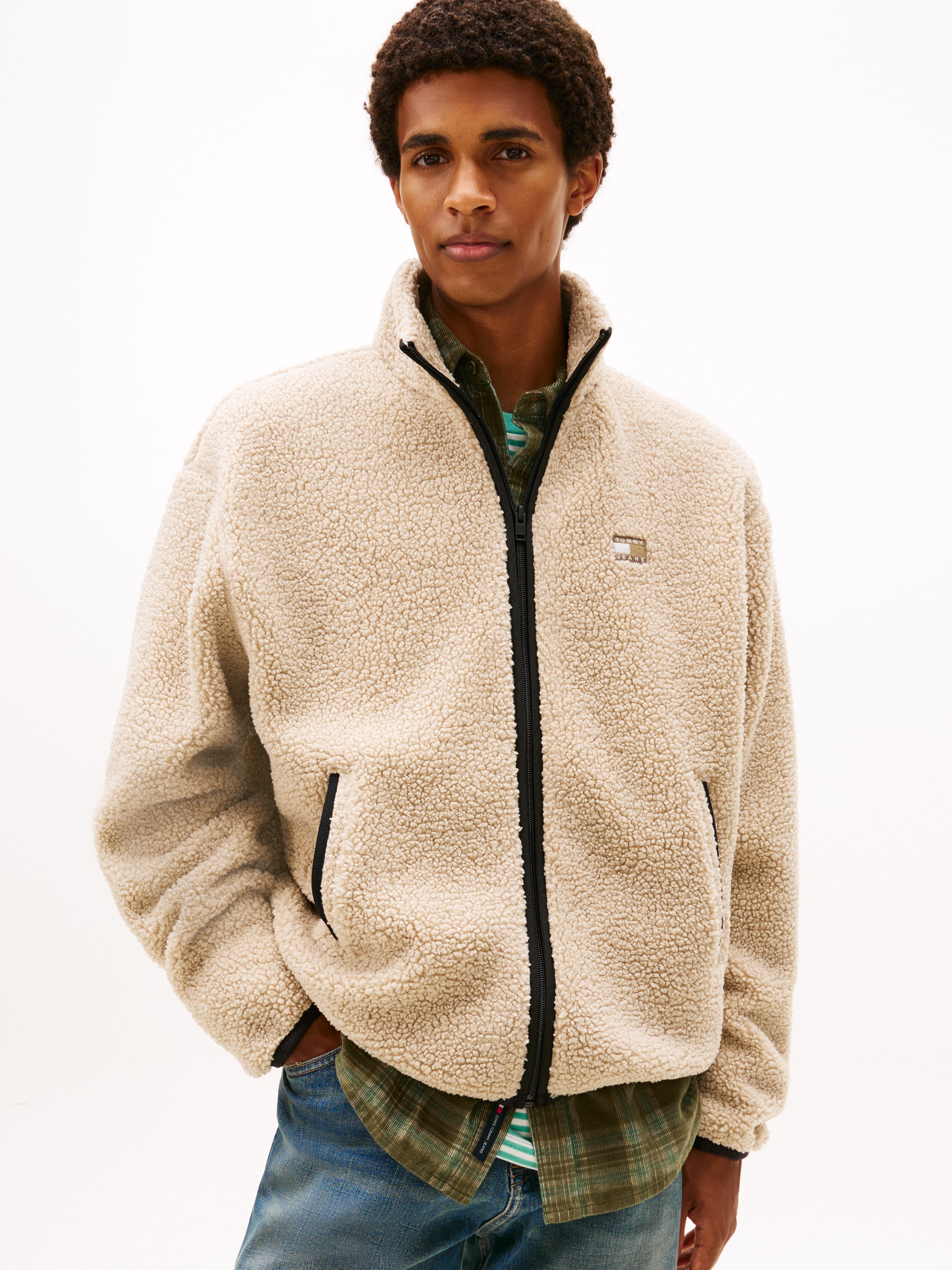 Tommy Jeans Veste polaire »TJM BADGE TEDDY« col montant, teddy fleece, coupe décontractée