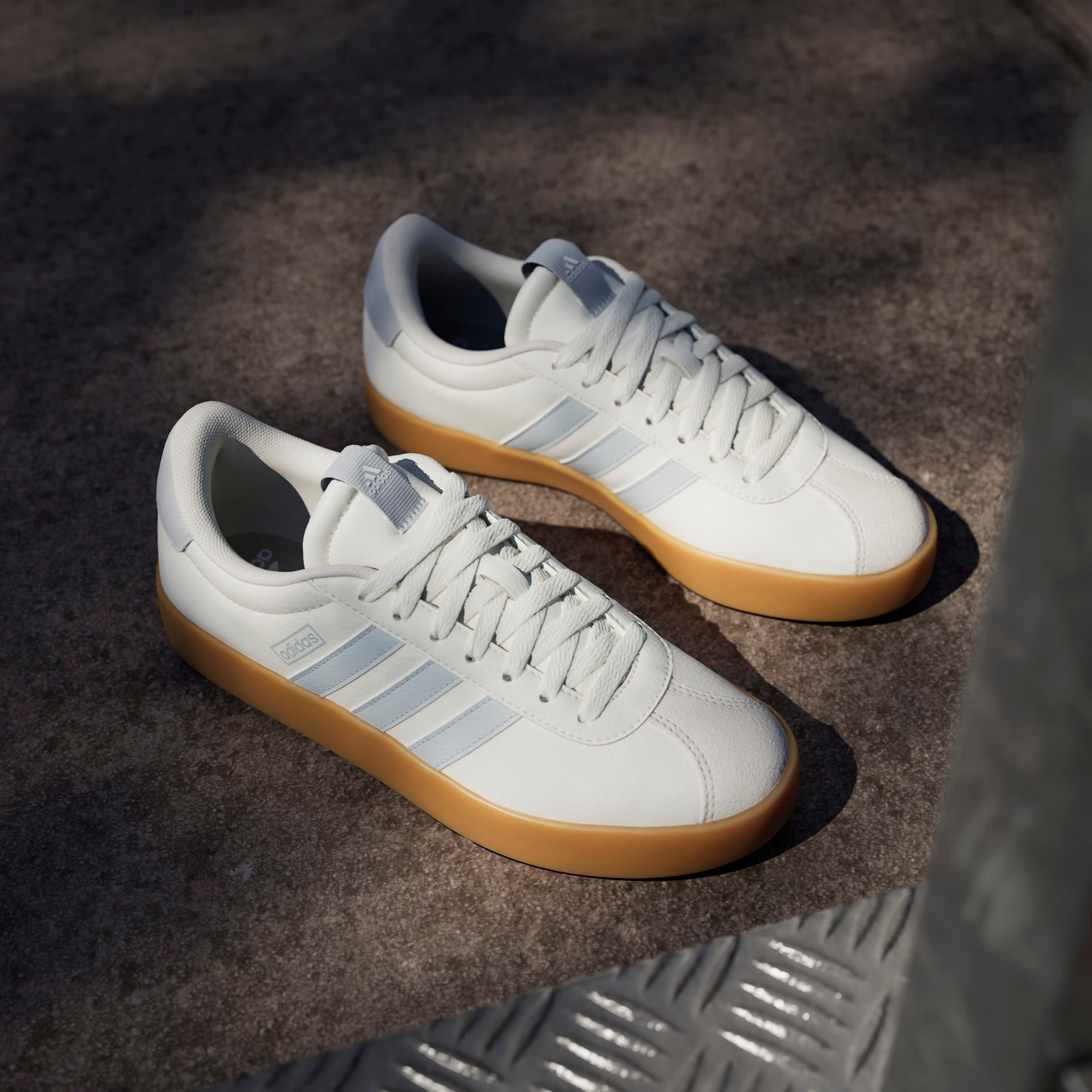 adidas Sportswear Sneaker »VL COURT 3.0«  inspiriert vom Design des adidas samba
