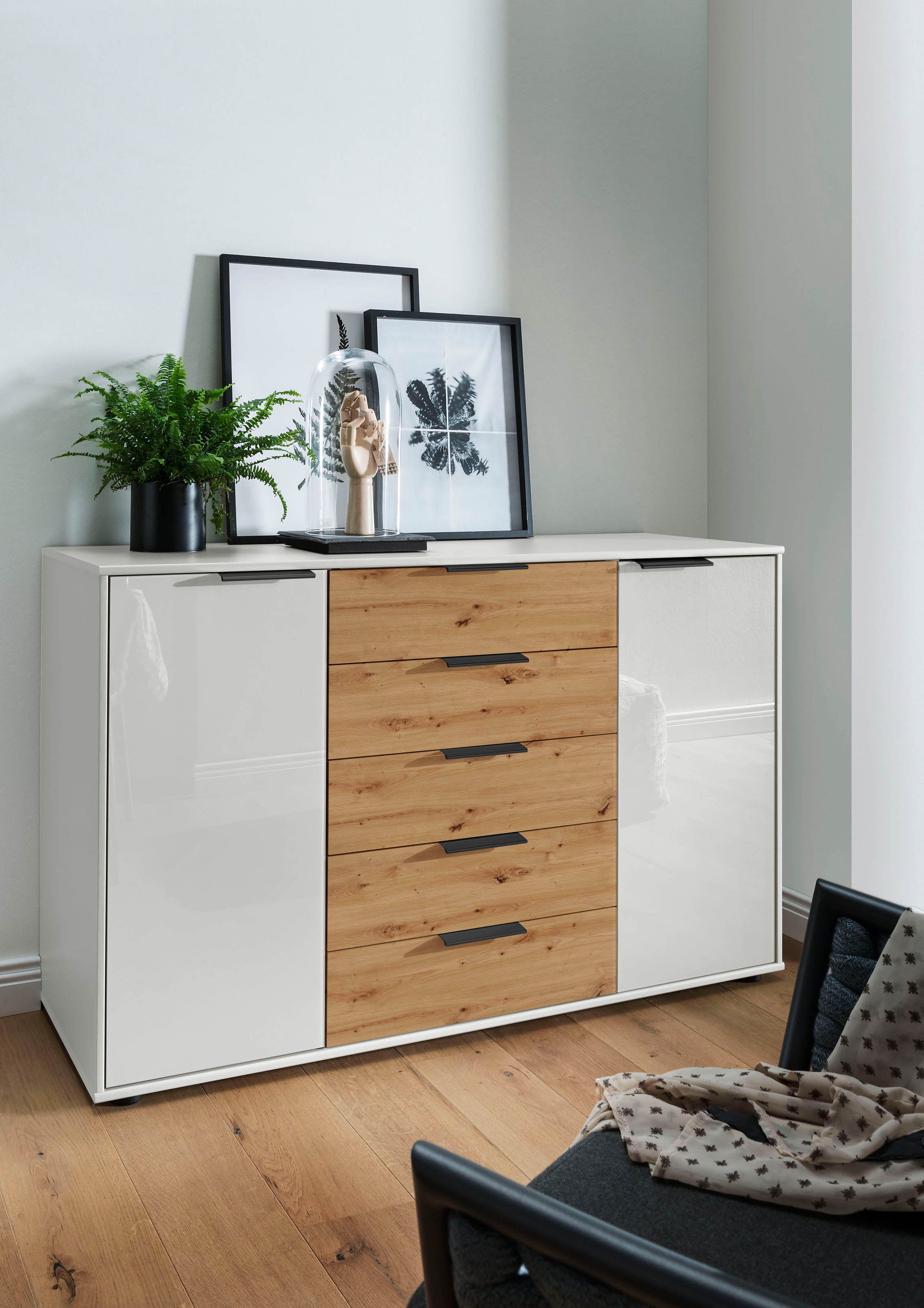 Image of WIEMANN Kombikommode »Metz«, mit Glasfront und Soft-Close-Funktion bei Ackermann Versand Schweiz