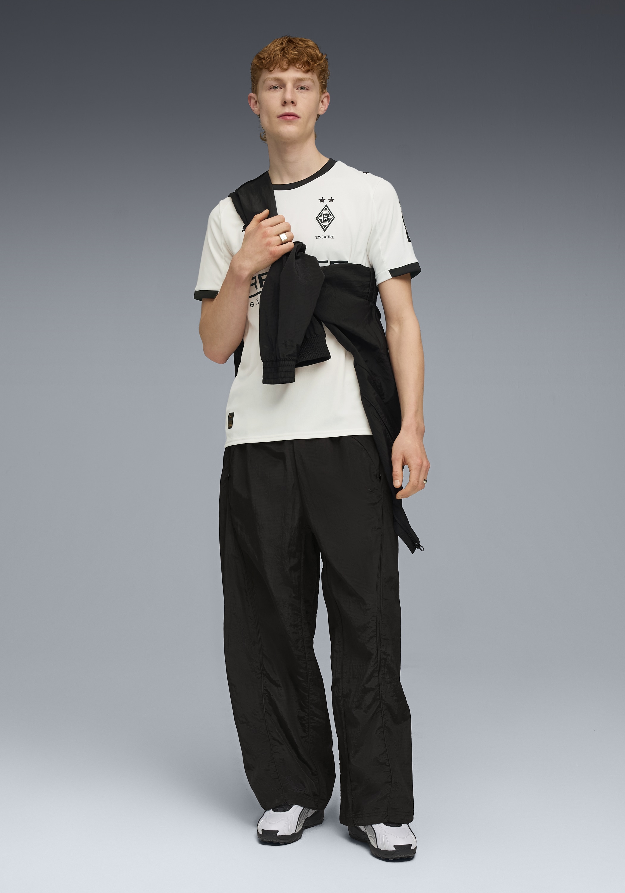 PUMA Fussballtrikot »BMG HOME JERSEY REPLICA« Regular Fit, sportlicher Stil, mit DryCELL-Technologie