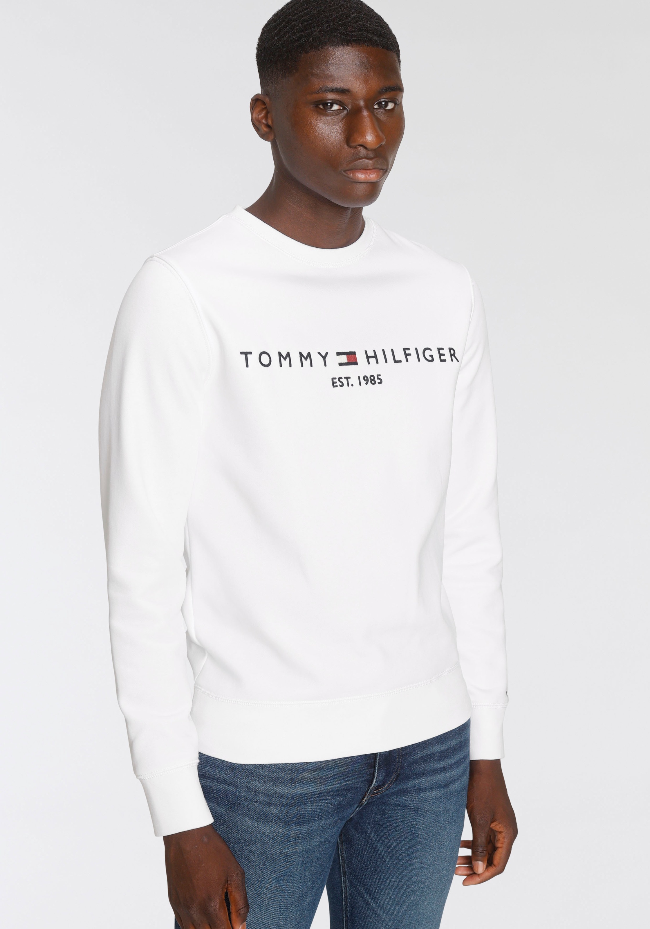 Image of Tommy Hilfiger Sweatshirt »TOMMY LOGO SWEATSHIRT« bei Ackermann Versand Schweiz