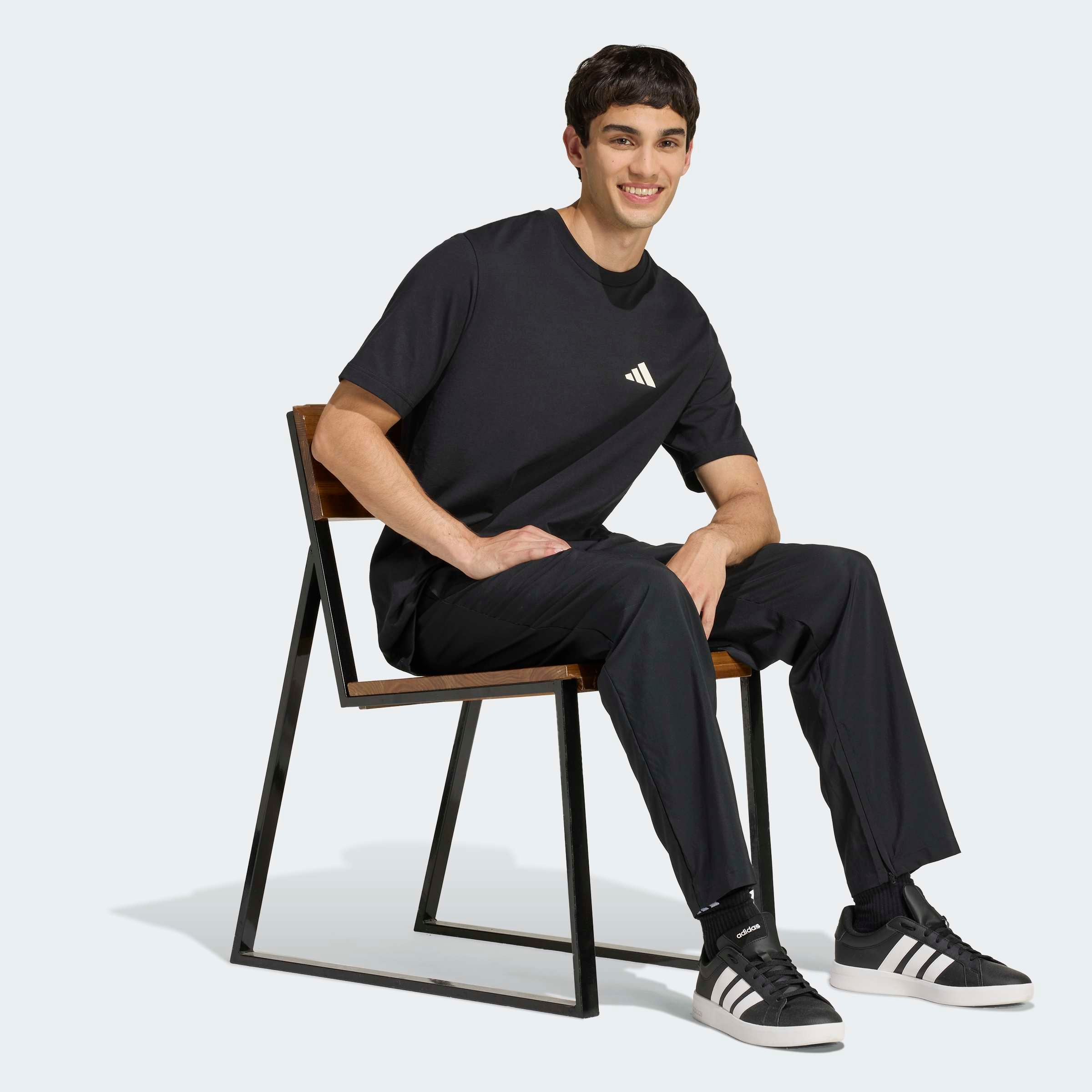 adidas Sportswear T-shirt »M OUT BIKE T« mit Rundhalsausschnitt, Kurzarmdesign, ohne Verschluss