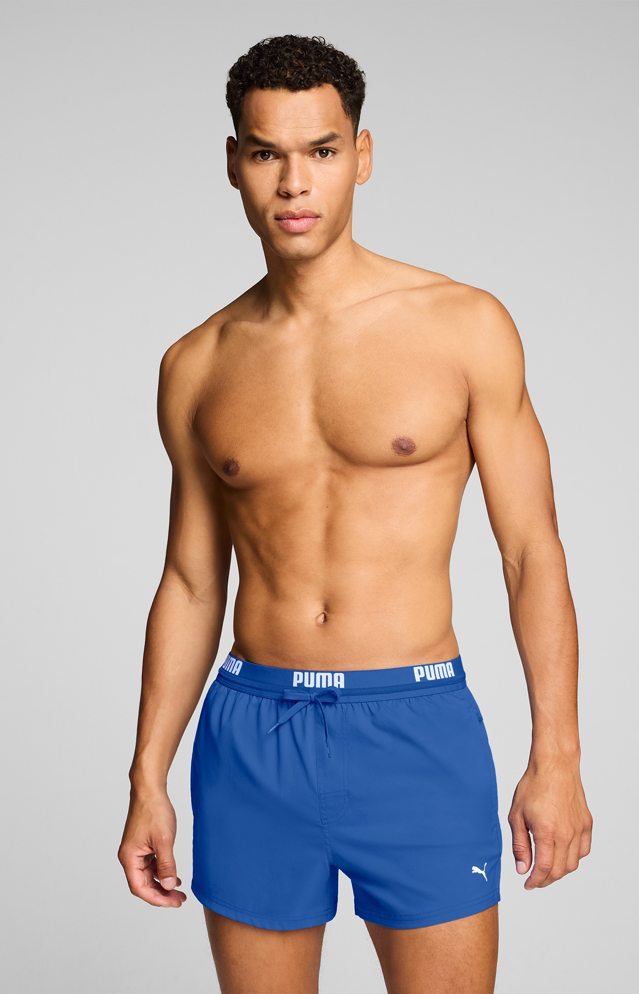 Image of PUMA Badeshorts "PUMA SWIM MEN LOGO SHORT SHORTS 1P" Seitentaschen, Gesässtasche mit Reissverschluss, Kordelzug