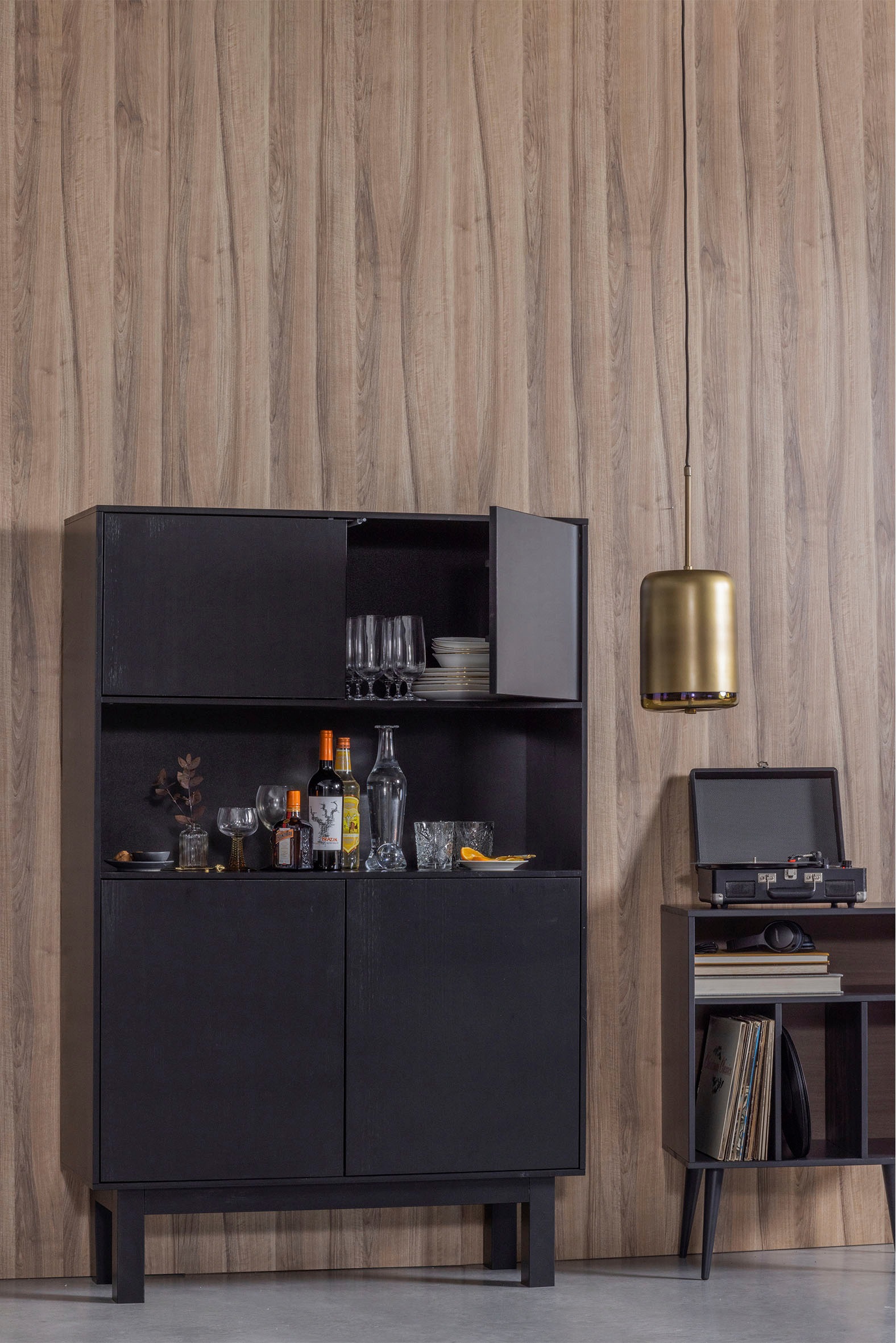 WOOOD Buffet »Finca FSC®-Kiefernholz mit Druckmechanismus, H 170 x B 110 x T 40 cm« charge maximale 10 kg par tablette, compartiment central ouvert, veinage visible