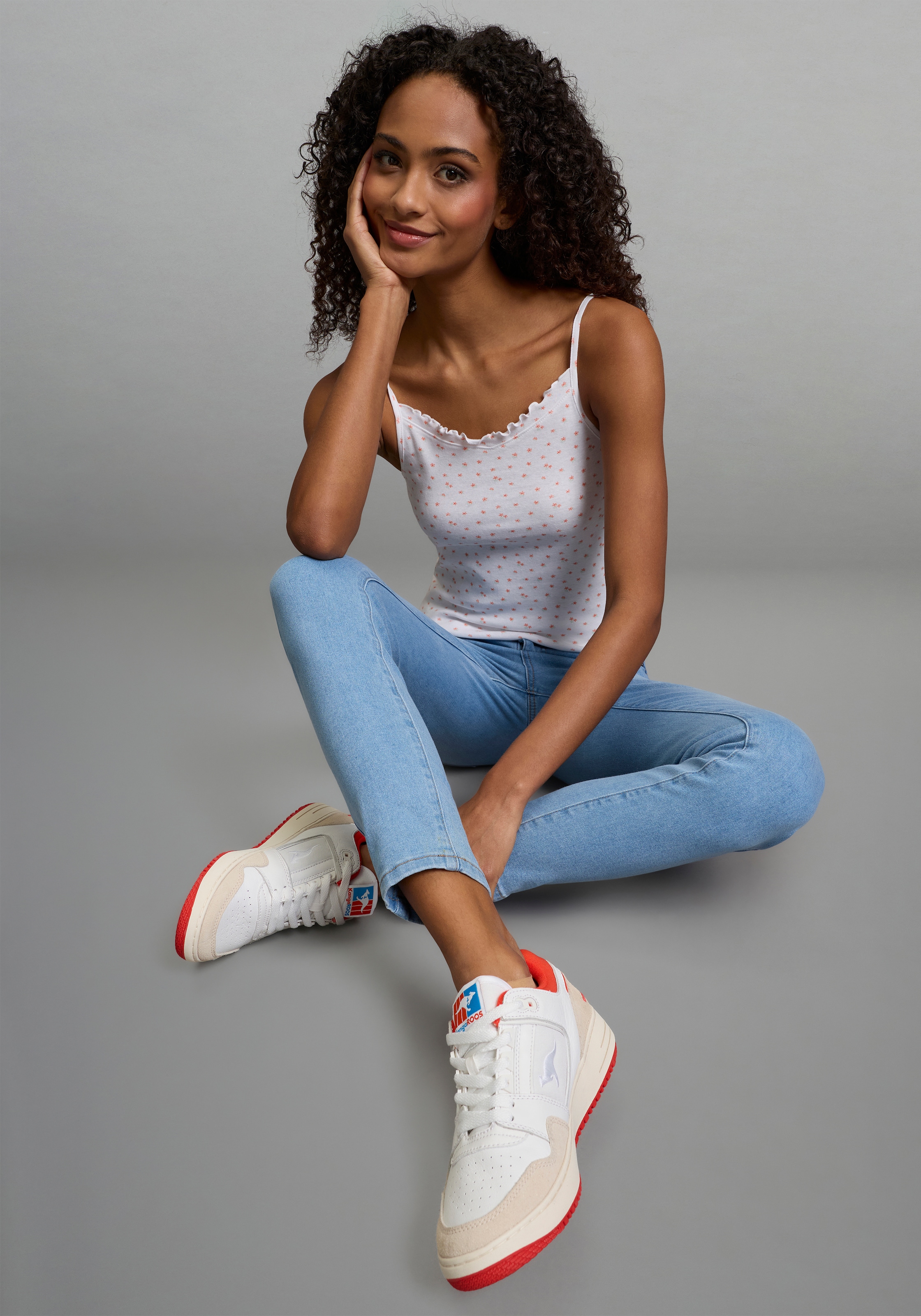 KangaROOS Top à bretelles spaghetti Packung, 3 pièces mit verspielter Rollsaumkante