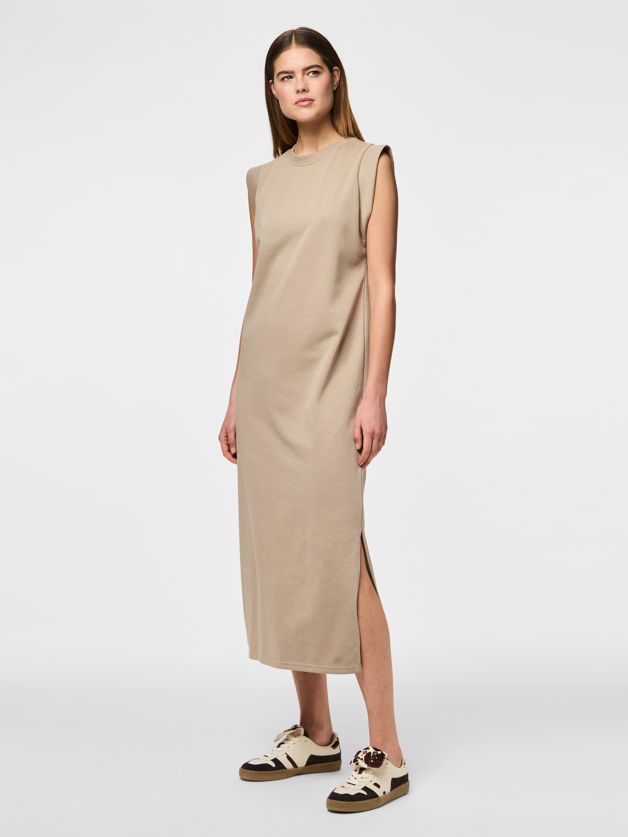 Image of pieces Maxikleid "PCCHILLI SUMMER SL ANK DRESS UB NOOS BC" Ohne Taschen mit seitlichen Schlitzen