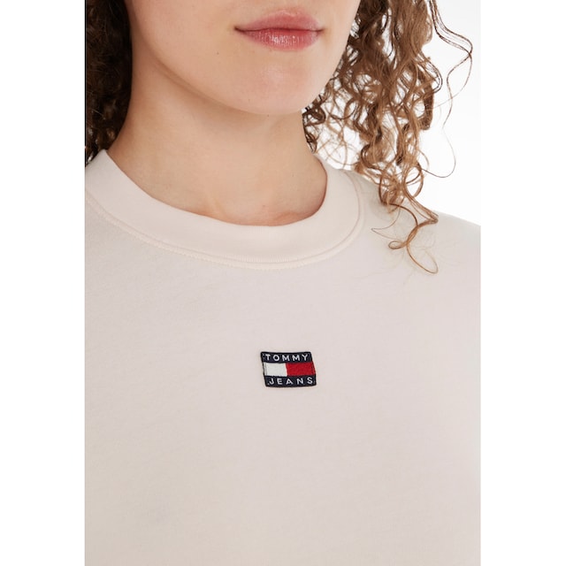 ♕ Tommy Jeans Shirtkleid »TJW XS BADGE TEE DRESS«, mit Tommy Jeans Logo- Badge versandkostenfrei auf