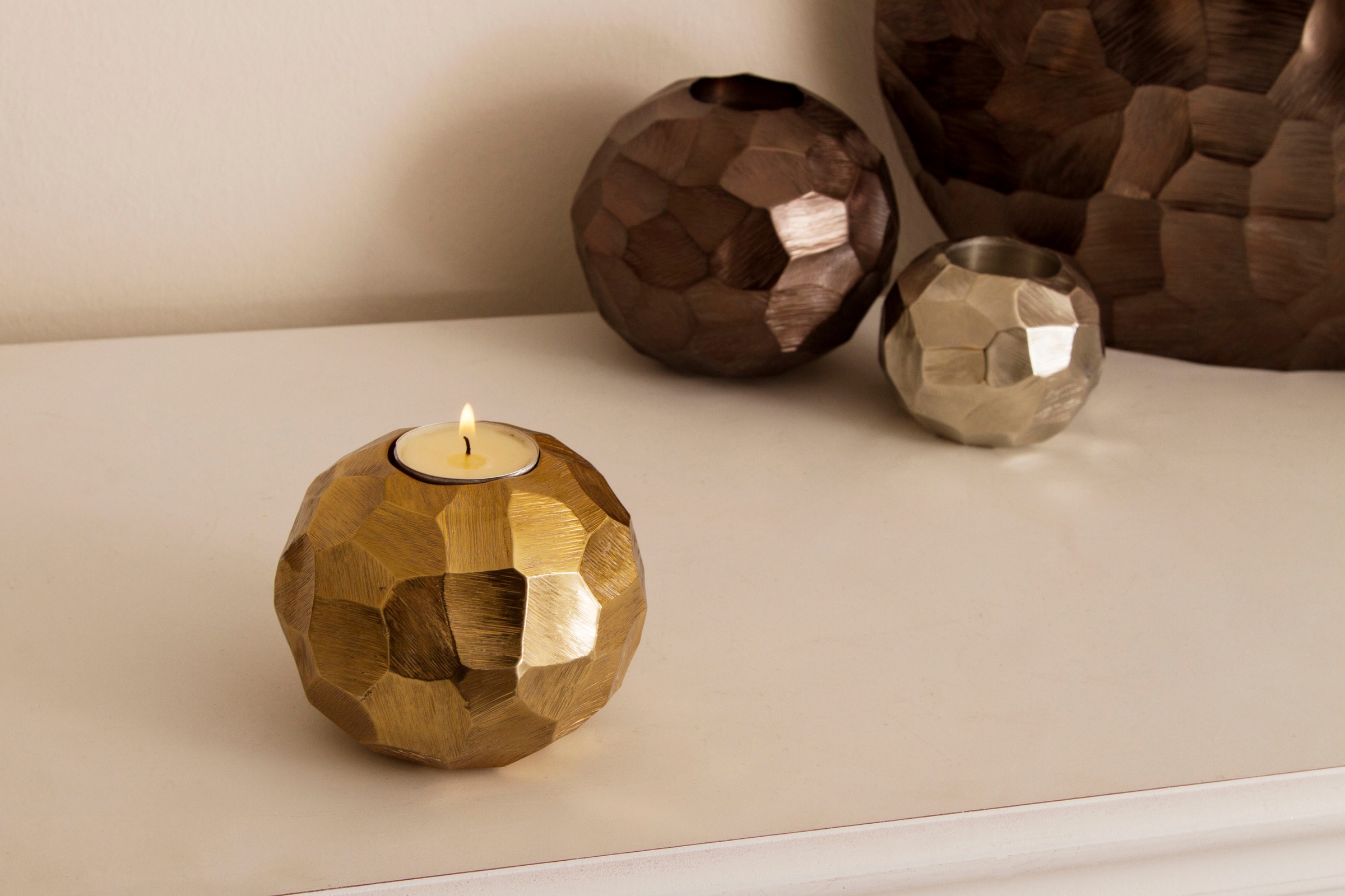 Image of Home affaire Teelichthalter, gehämmert goldfarben bei Ackermann Versand Schweiz