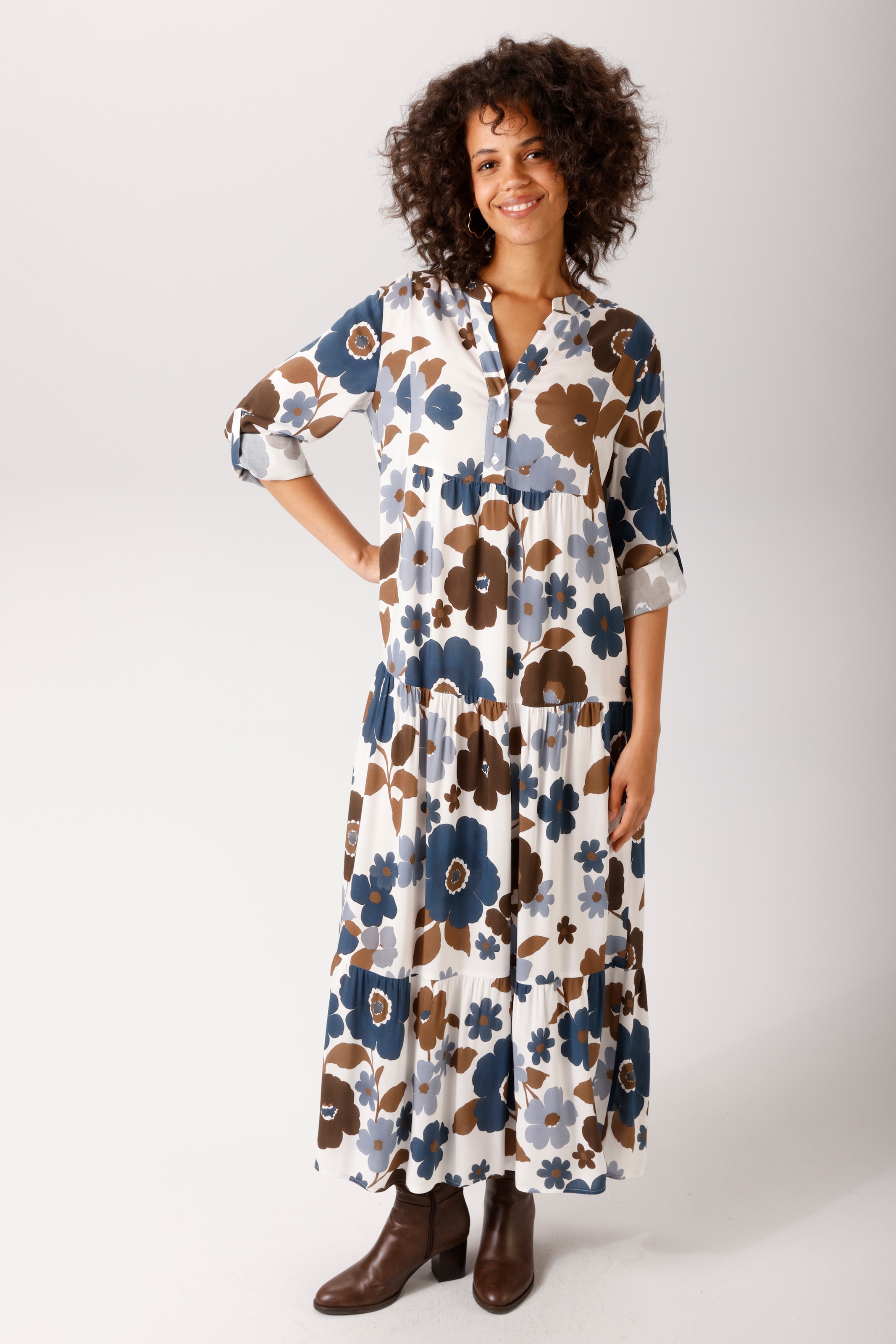 Image of Aniston CASUAL Maxikleid mit grossflächigen, grafischen Blumendruck - NEUE KOLLEKTION