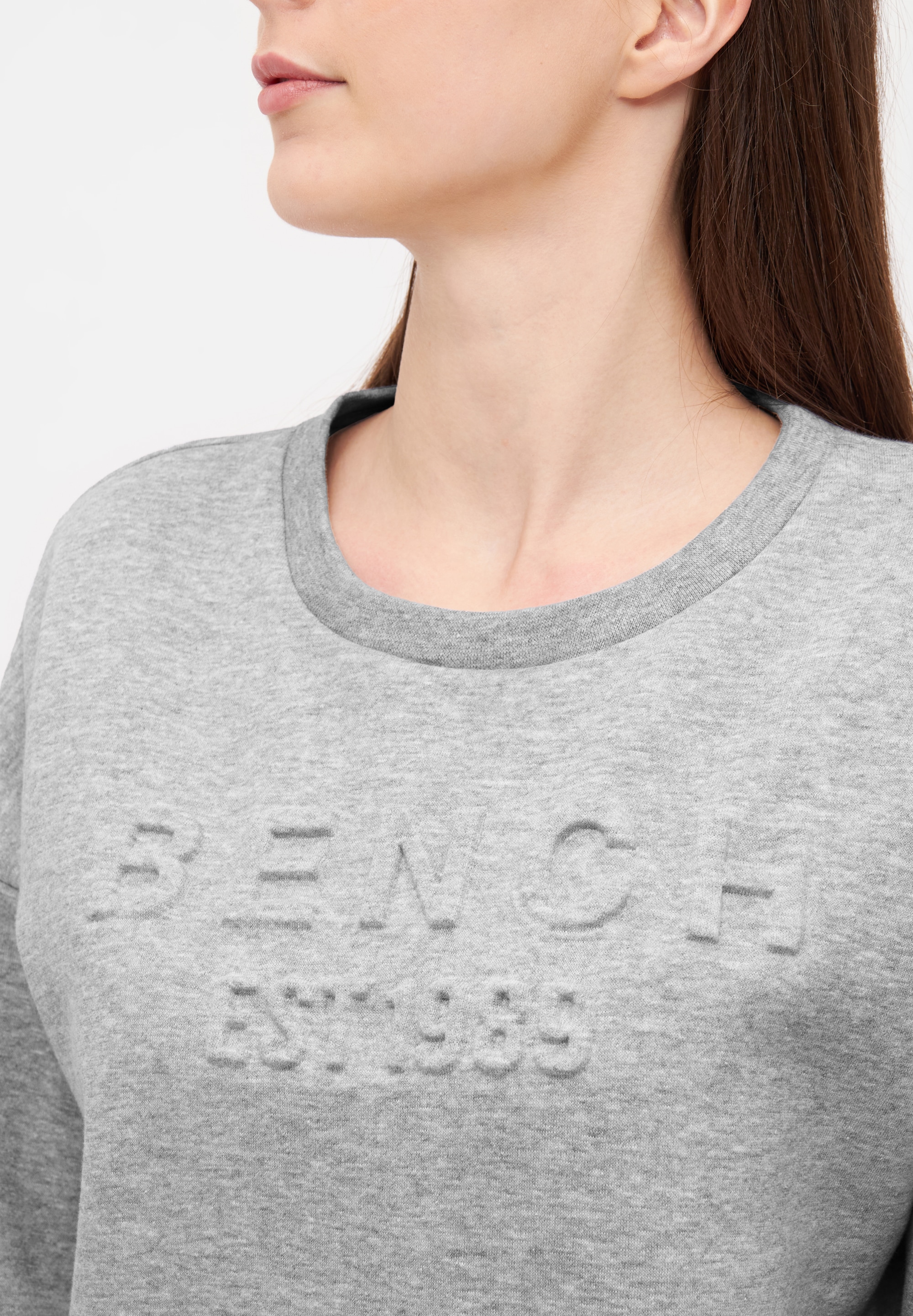Bench. Sweatshirt »AVYANNA«