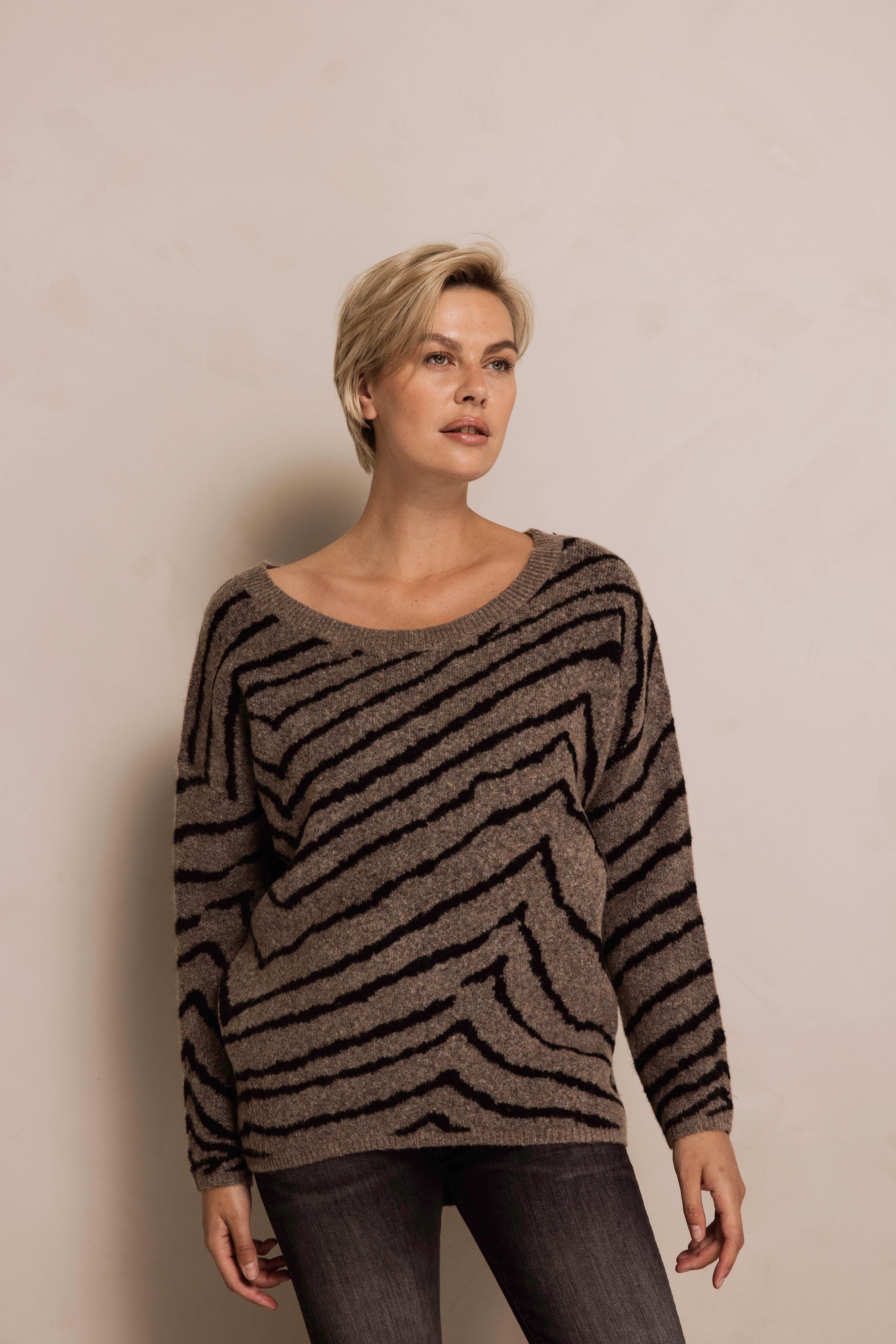 Zhrill Strickpullover »ZHNINA ZEBRA« mit Animal-Streifen-Print, mit Wolle