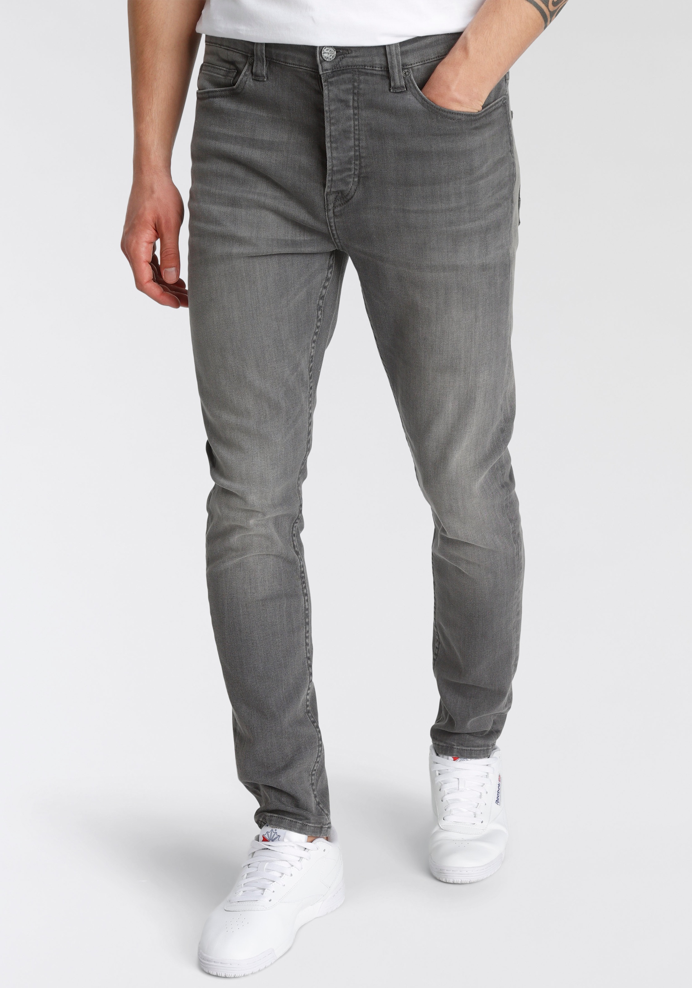 Image of ONLY & SONS Tapered-fit-Jeans »DRAPER« bei Ackermann Versand Schweiz