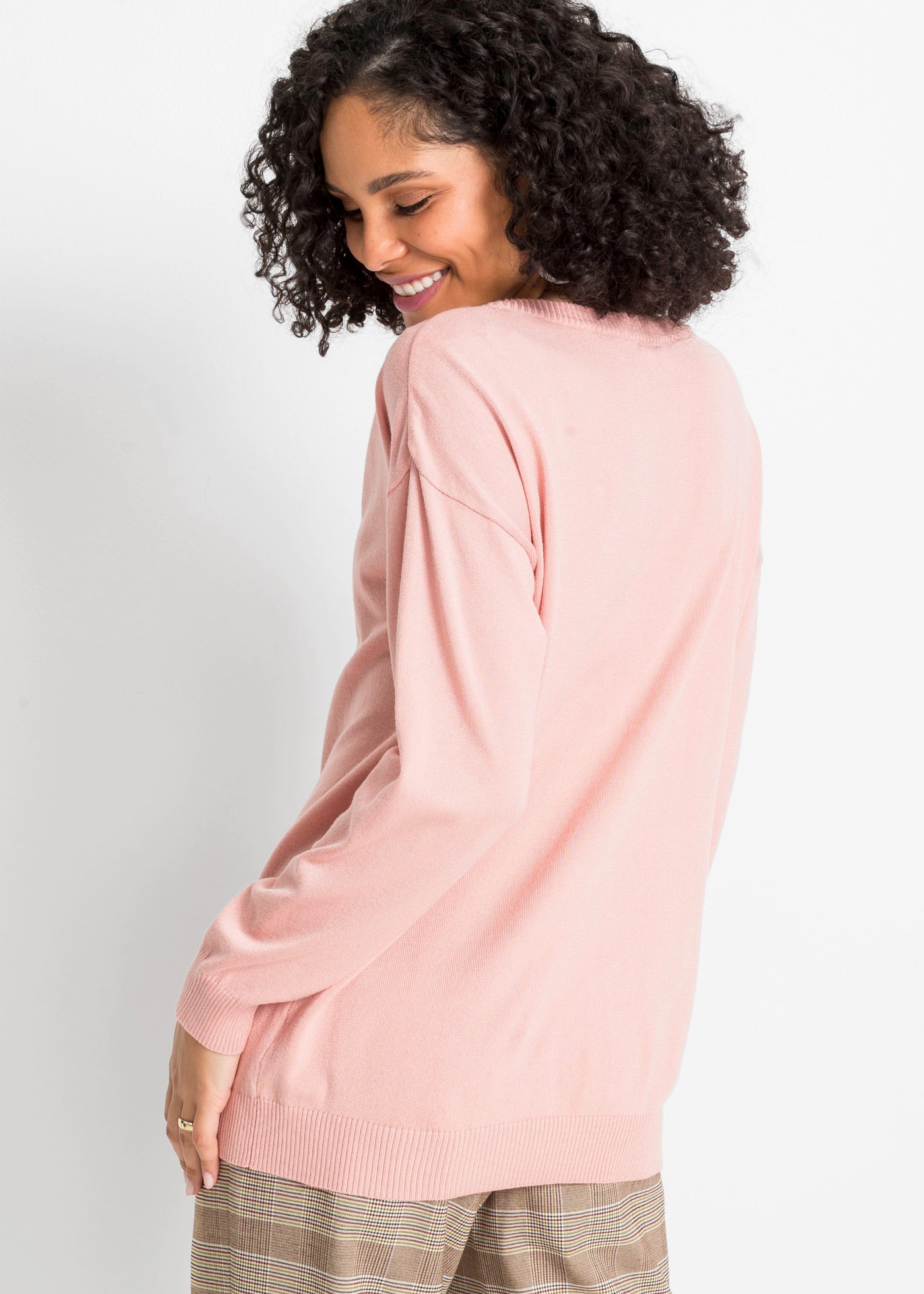 bonprix Strickpullover kuschelweiches Material, Oversize-Passform, V-Ausschnitt
