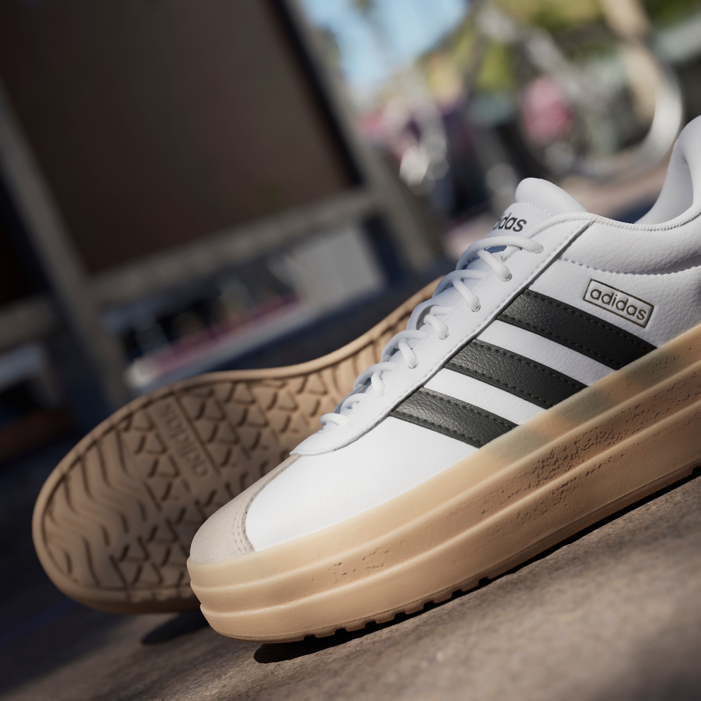 adidas Sportswear Sneaker »VL COURT BOLD«, Design auf den Spuren des adidas Gazelle Bold