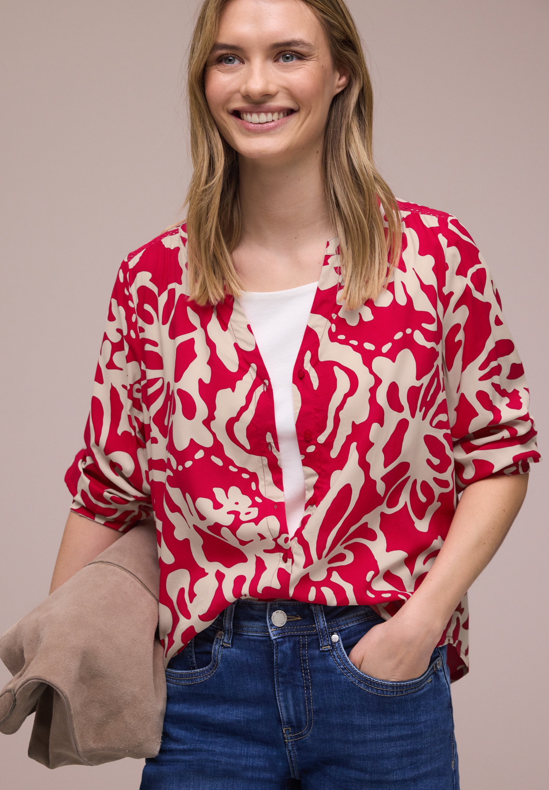 Image of STREET ONE Druckbluse 3/4-Arm-Bluse mit floralem Muster und Tape-Details