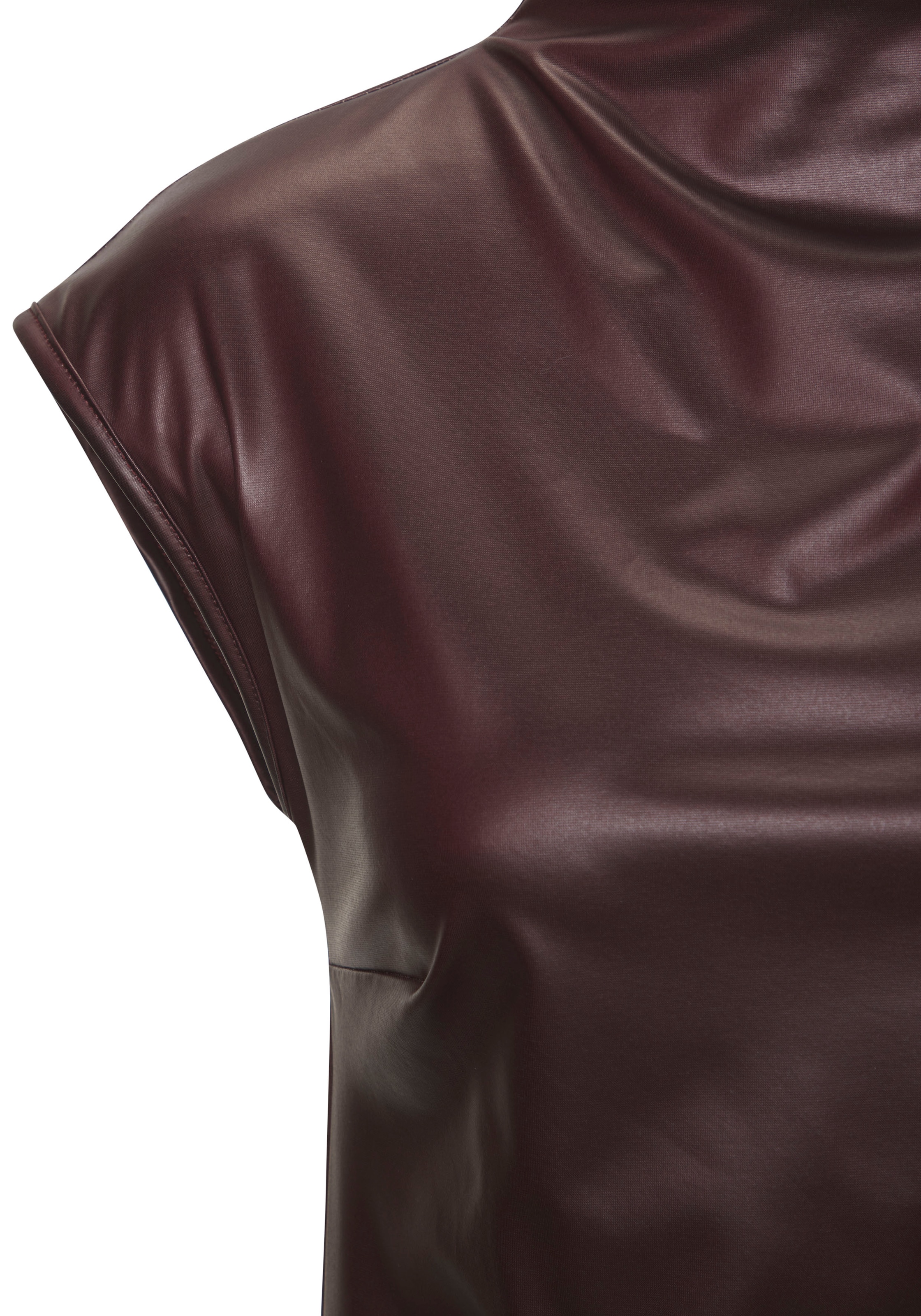 LASCANA Rundhalsshirt, aus Lederimitat, Partytop