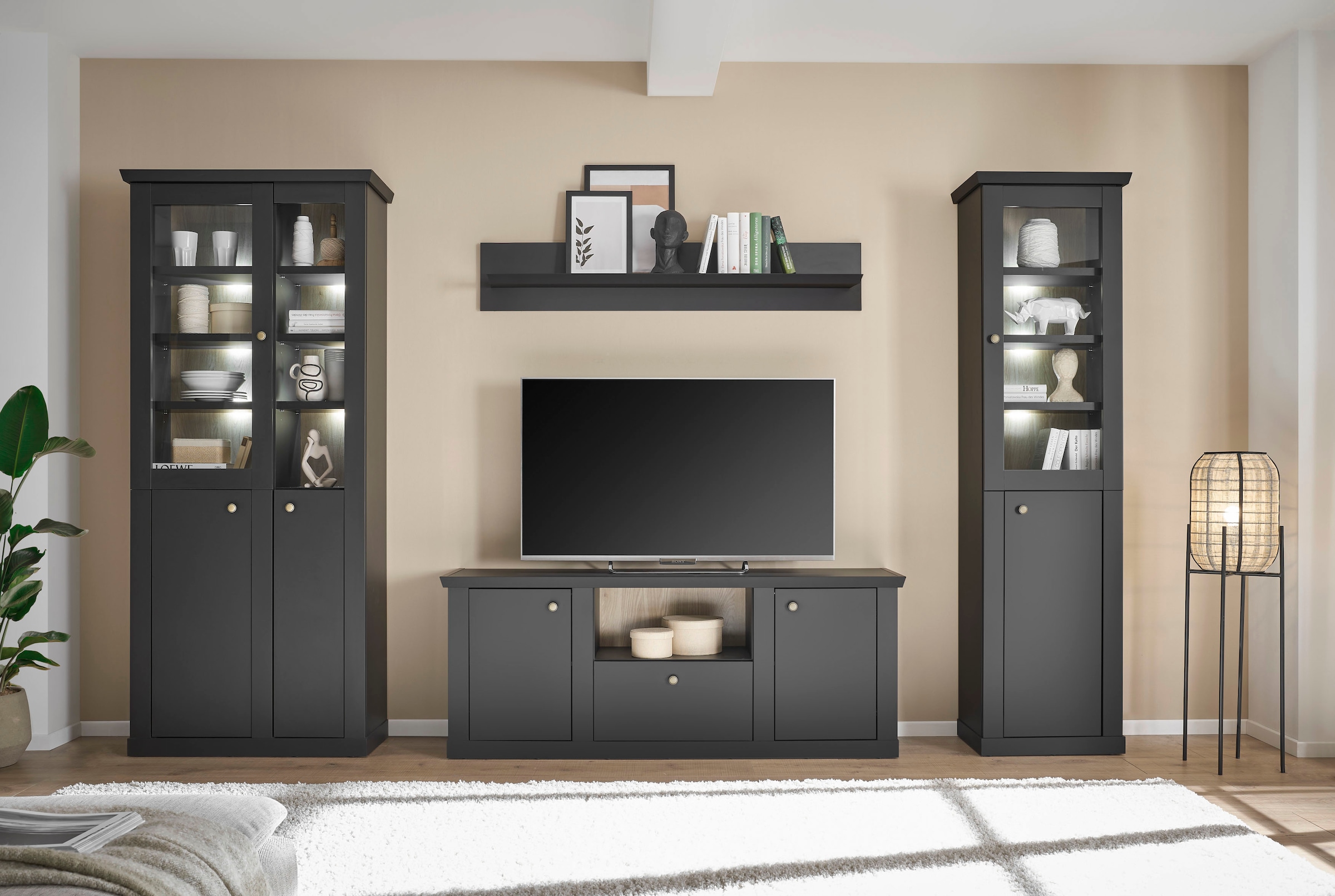 Home affaire Lowboard »Lincoln, moderner TV-Schrank, schwarze Kommode, TV-Unterschrank« edles Design, messingfarbene Knopfgriffe, in 2 Grössen verfügbar