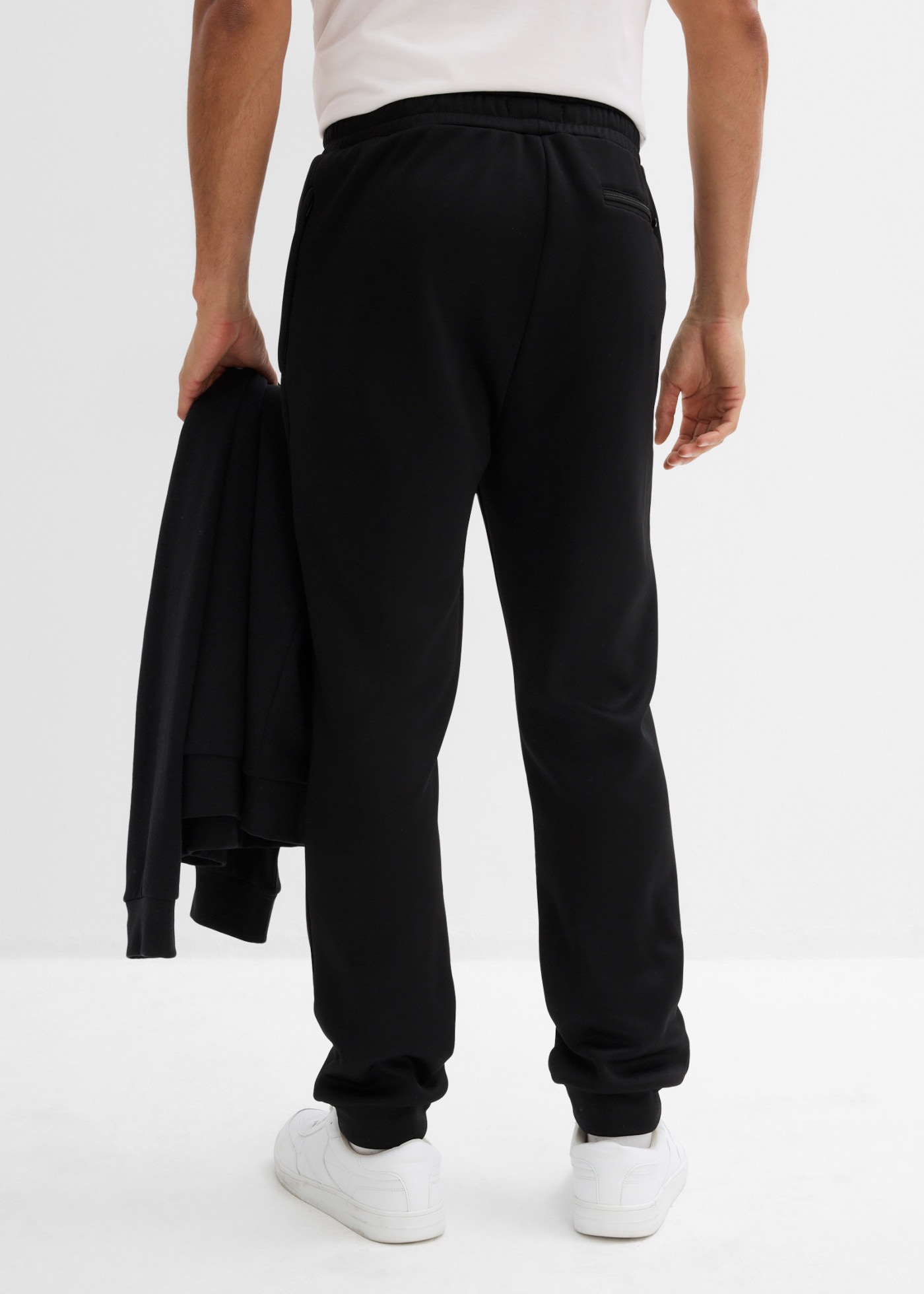bonprix Pantalon de jogging  avec fonction thermo, coupe régulière, style décontracté