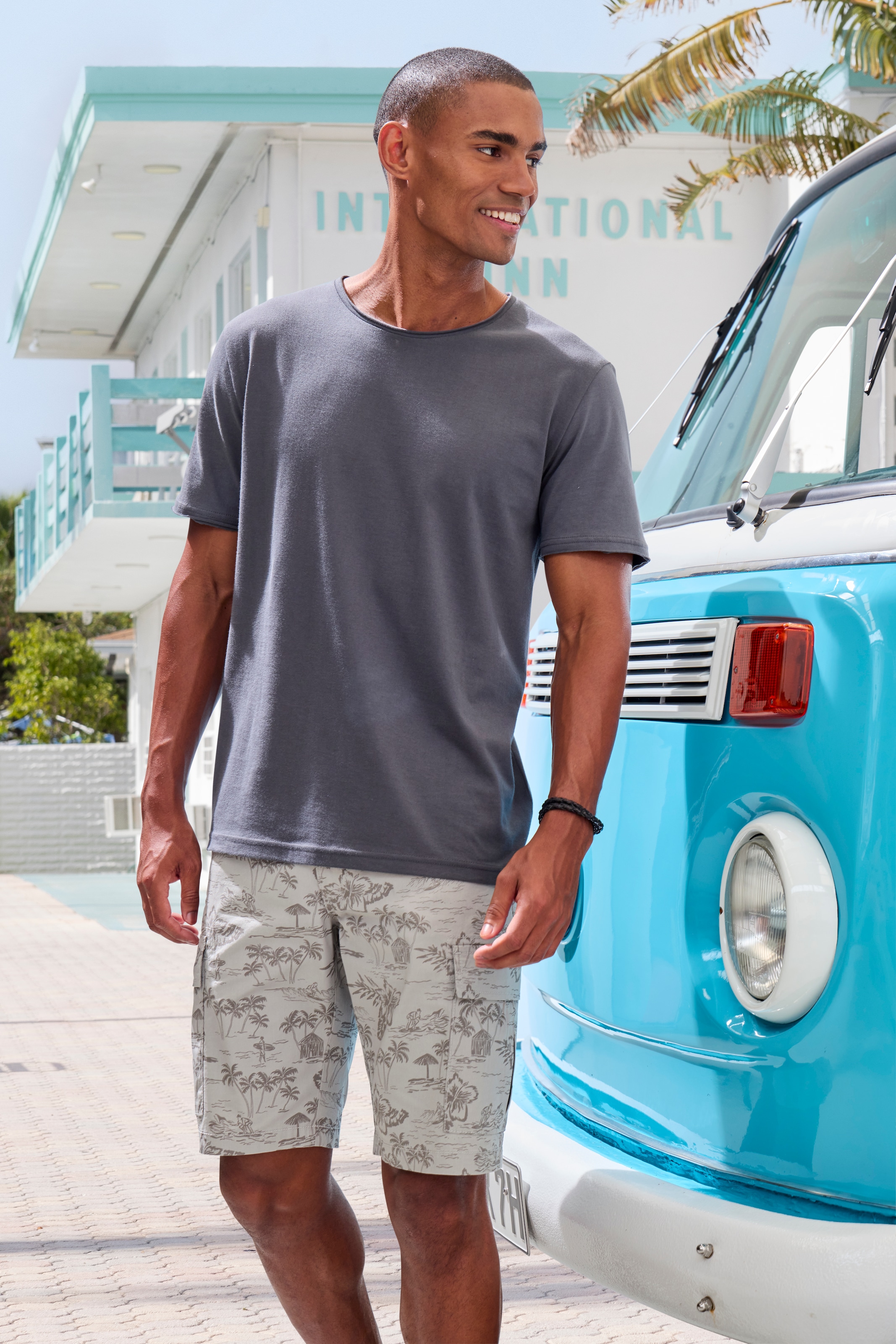John Devin Cargoshorts, Shorts aus elastischer Baumwolle, modisch bedruckt