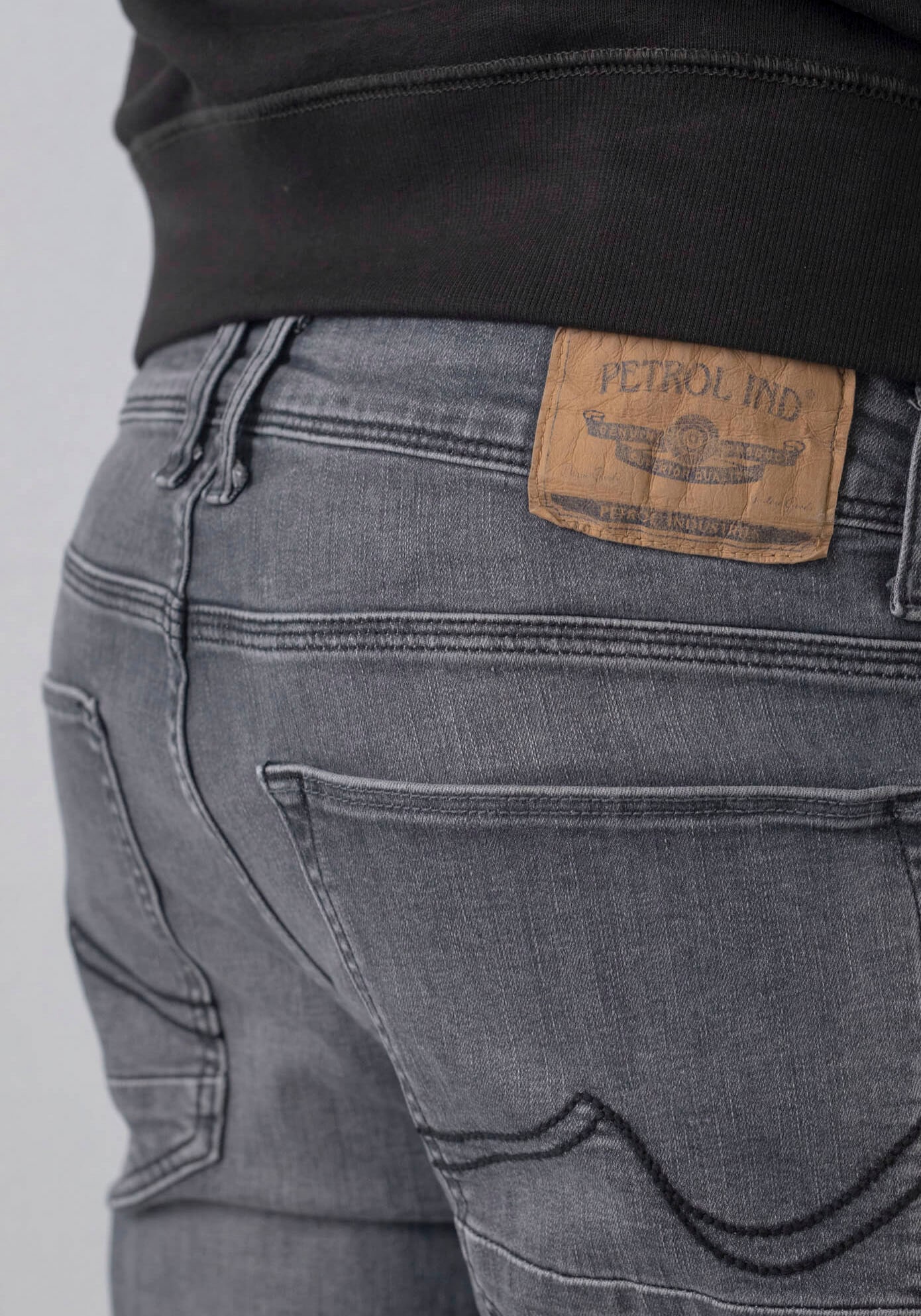 Petrol Industries »RUSSEL« mit Fade-out Effekten