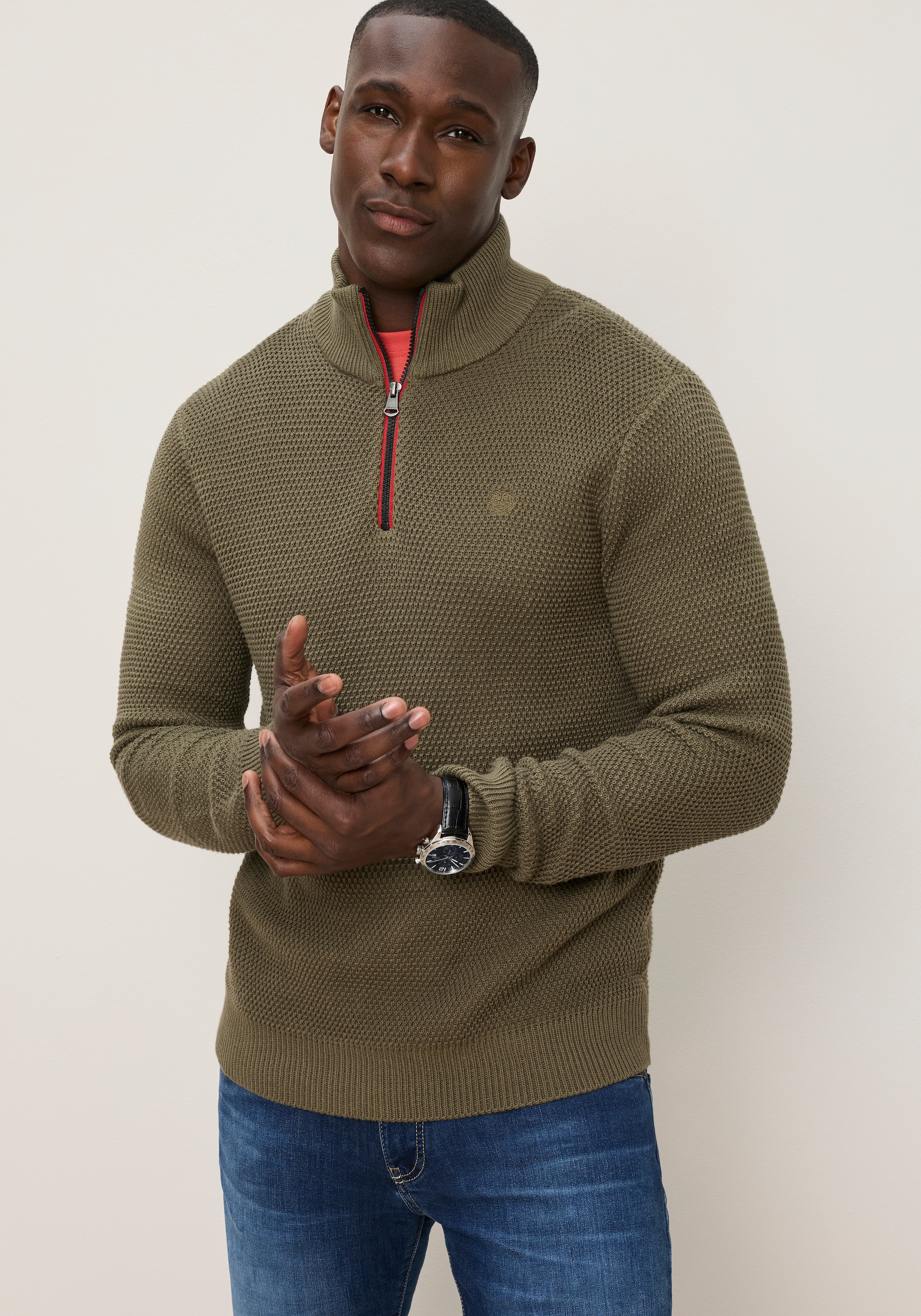 Image of DELMAO Troyer "Neue Kollektion Highlight Kontrast- Reissverschluss" aus Strickmaterial, Regular Fit, mit Label-Applikation