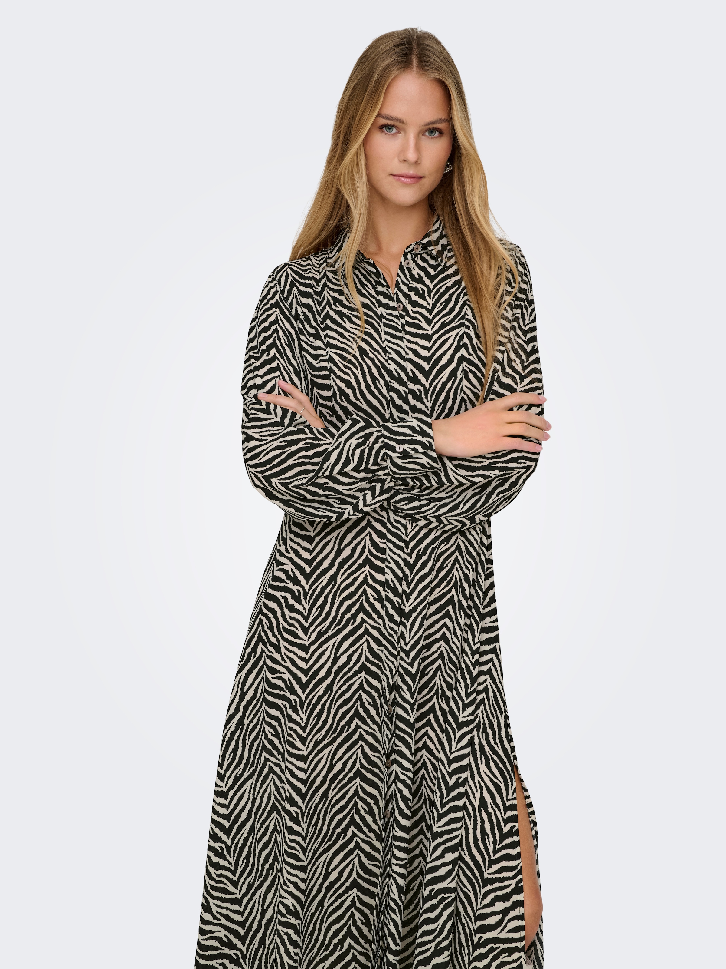 ONLY Hemdblusenkleid »ONLHELEN LIFE L/S V-NECK MAXI DRESS PTM«