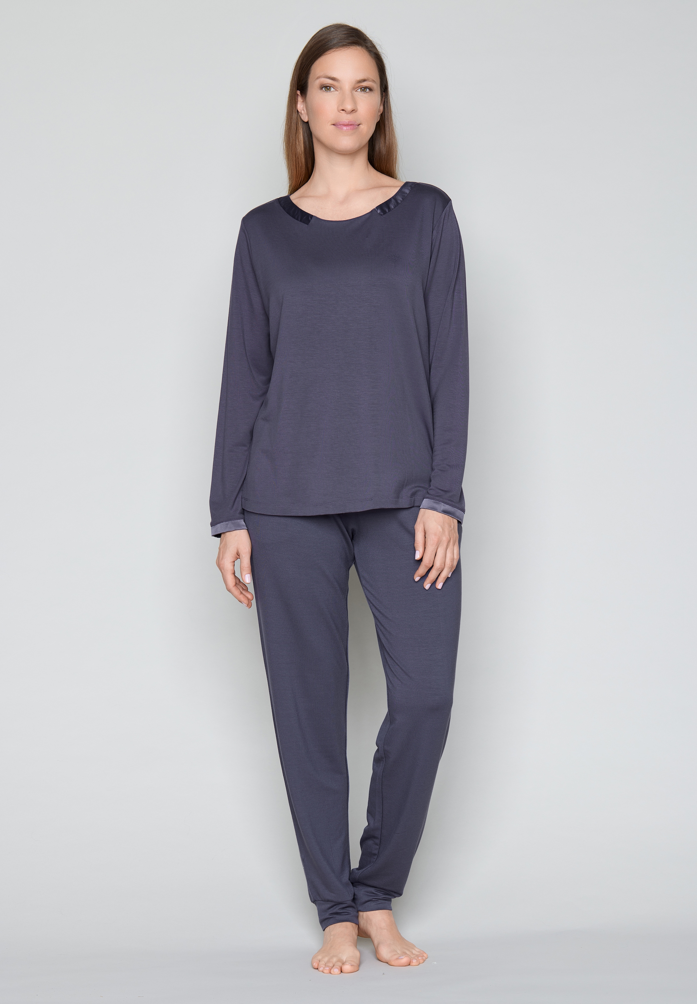 JOOP! Pyjamaoberteil bequeme Passform, mit Langarm, kragenlos, für Homewear und Sleepwear