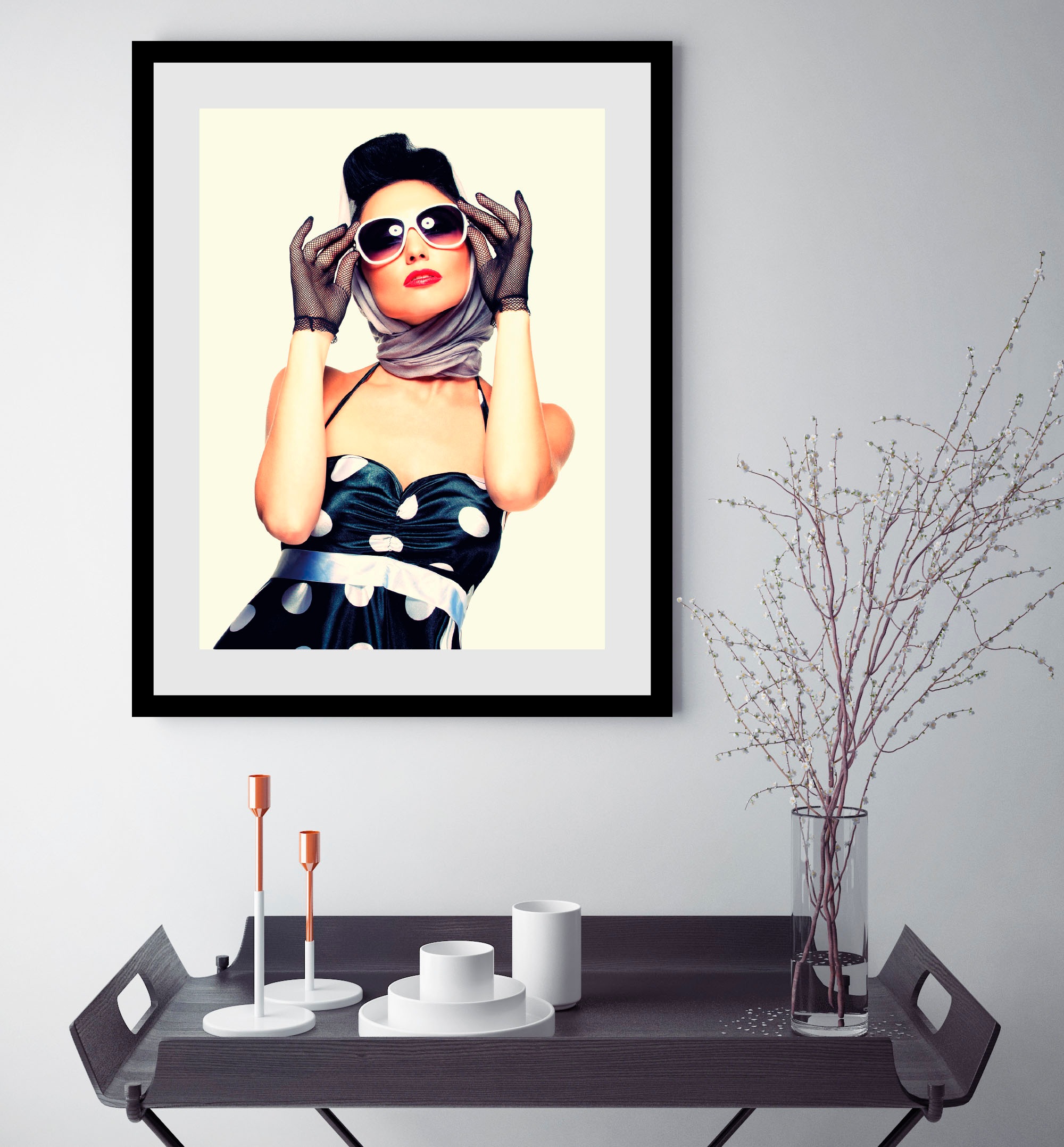 Image of queence Bild "Diva 2" Art Bilder von Frauen Fashion Frau Kunst Magazincover Mode Schwarz-Weiss 1 Stk. tlg. HD Premium Poster-Druck inkl. Holzrahmen