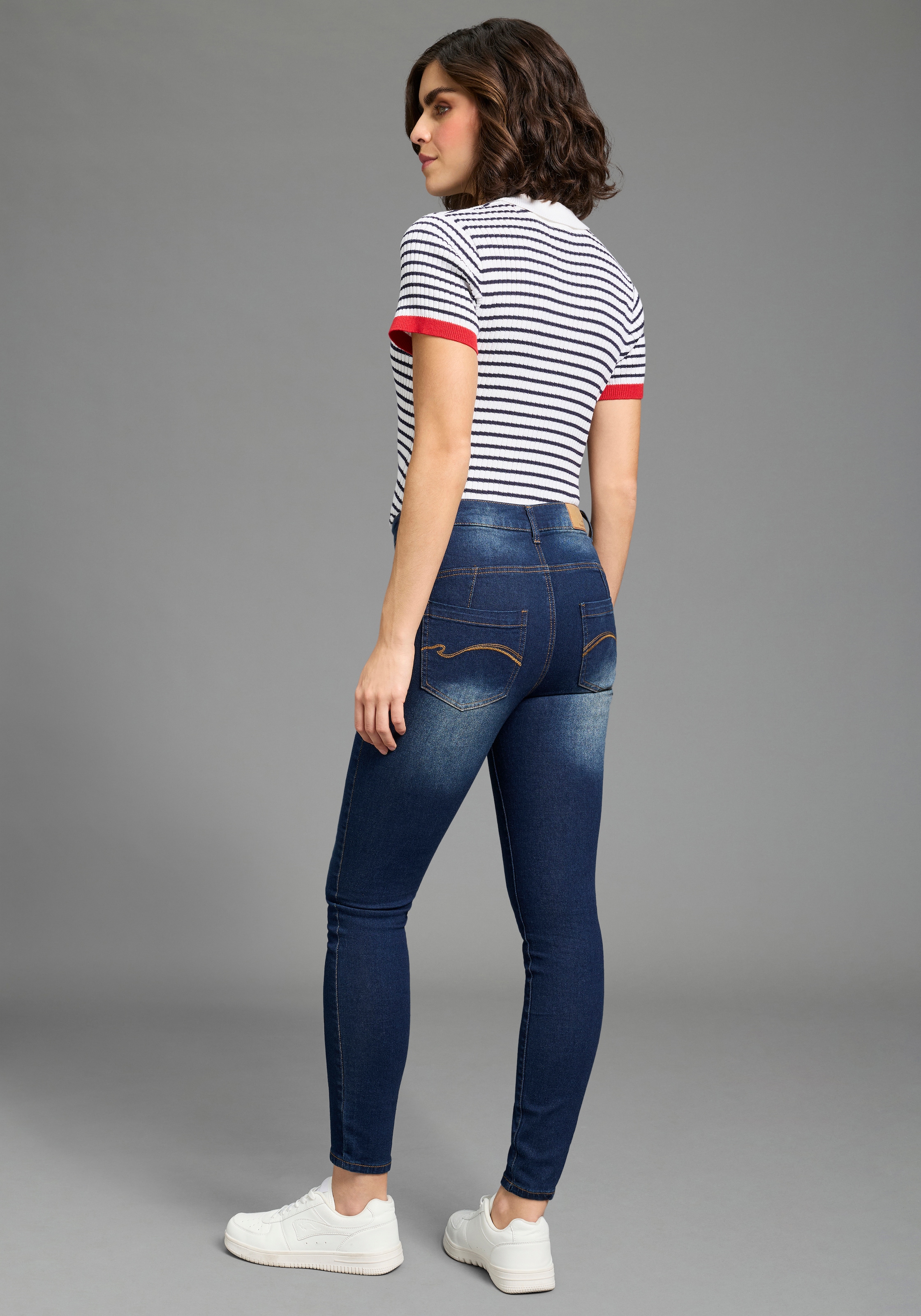 KangaROOS Jeans slim »CROPPED HIGH WAIST SLIM FIT« schmale Passform,  Röhrenjeans,  trendige Used-Waschung