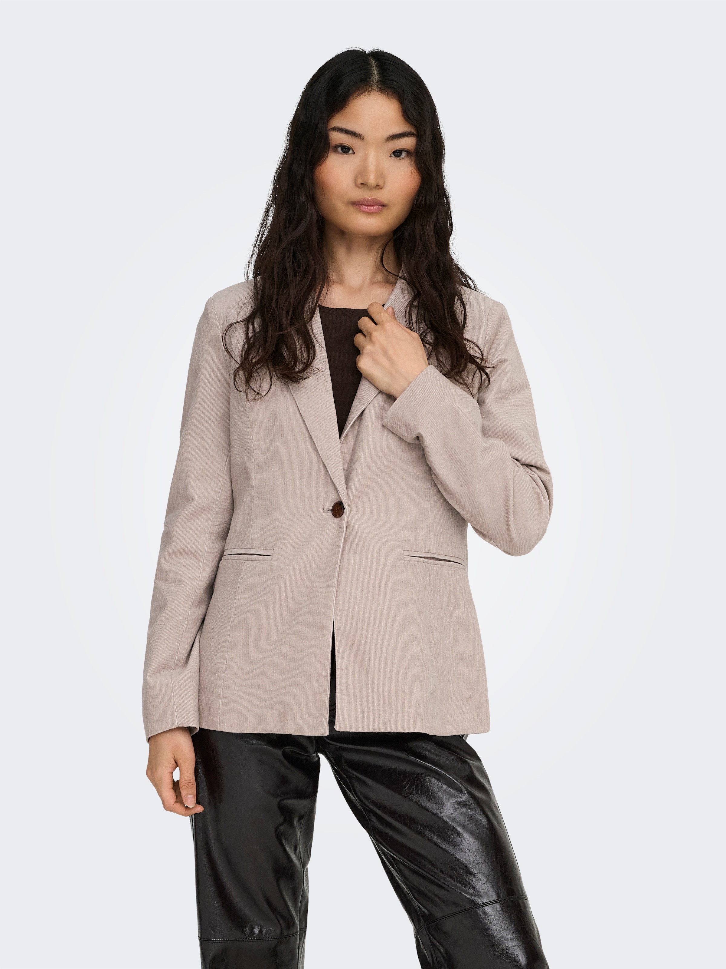 Image of ONLY Kurzblazer "ONLNESSA L/S CORD FIT BLAZER CC TLR" aus Cord, regular fit, schmale Ärmel