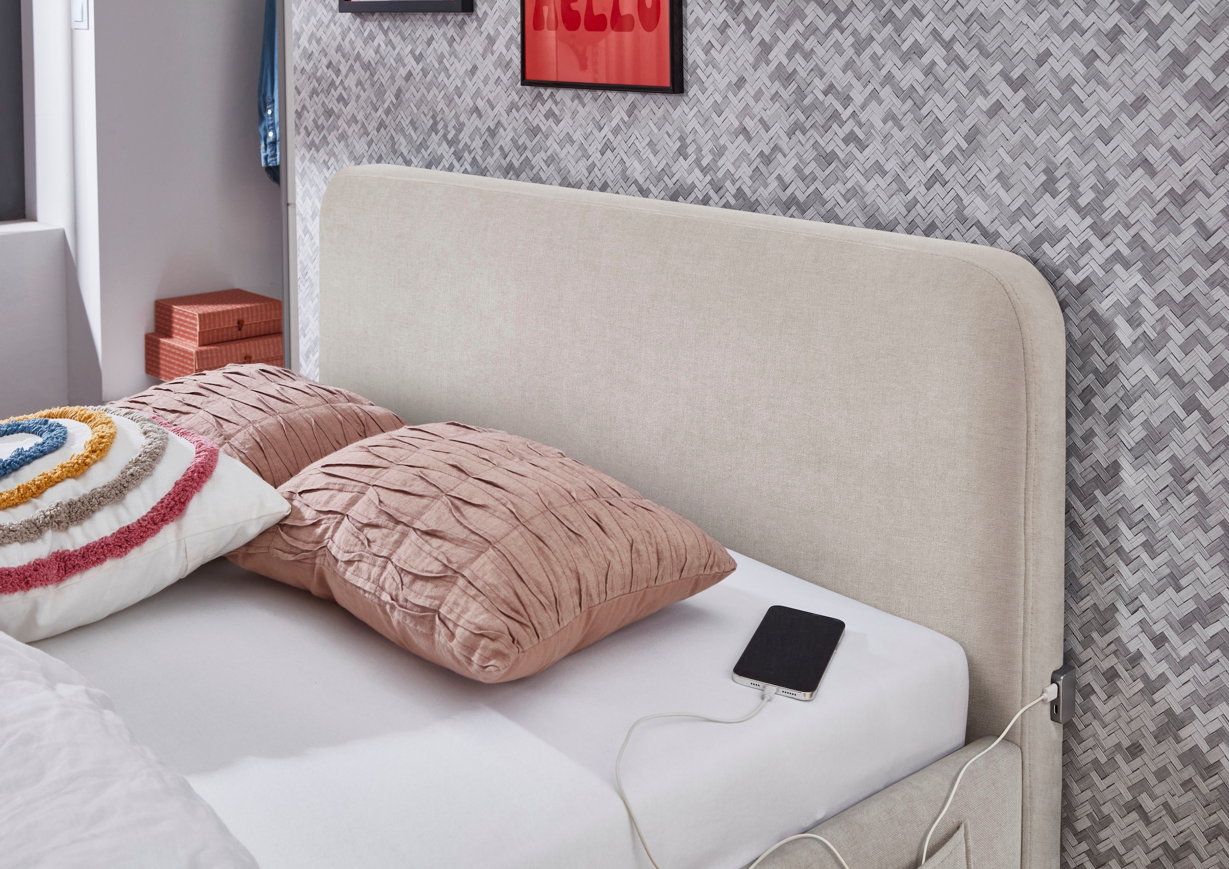 meise.möbel Lit d'enfant »COSY in de Breiten 90, 120 & 140 erhältlich, wahlweise mit Bettkasten« disponible avec pied en bois noir ou chêne, incl. prise USB