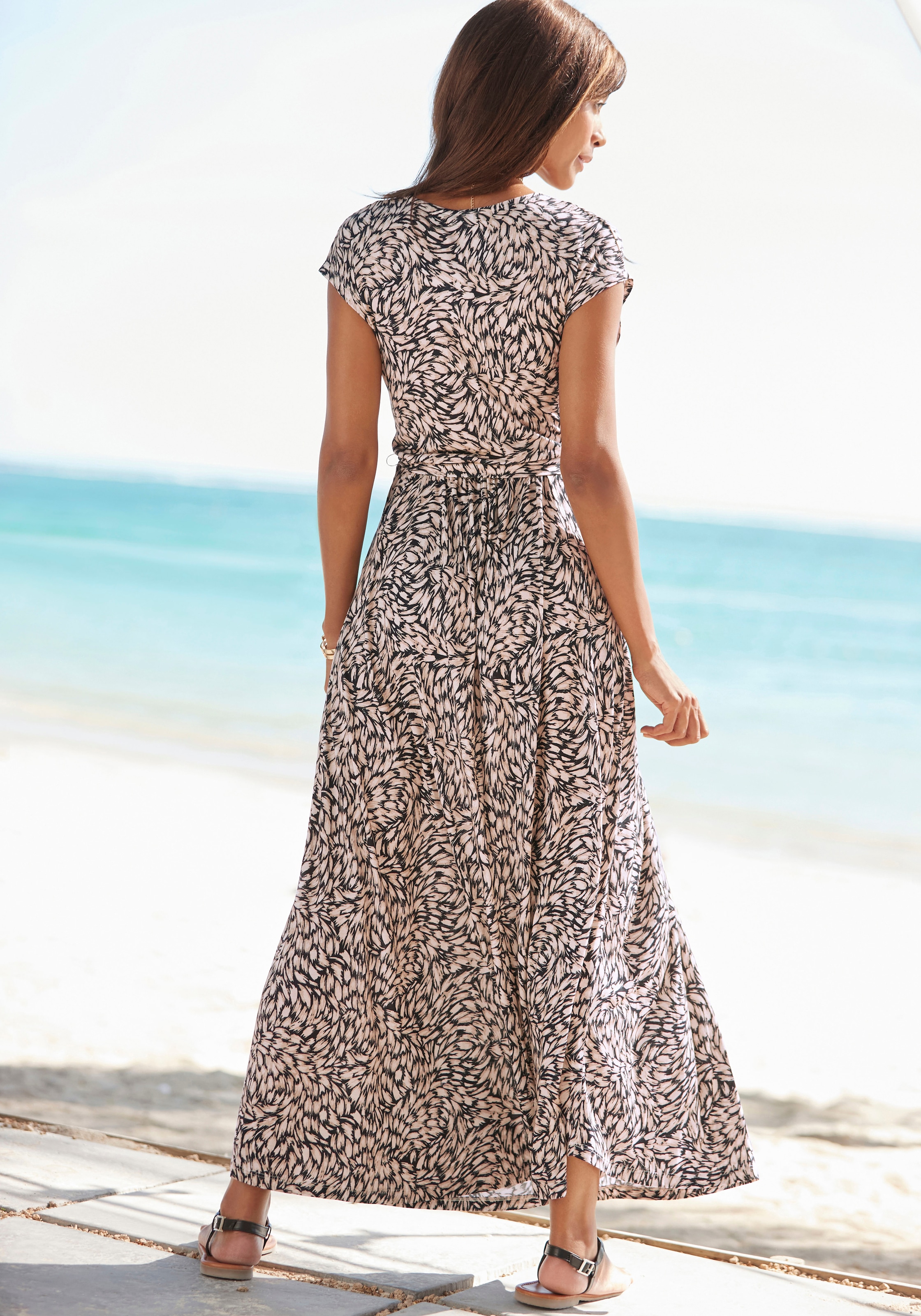 Buffalo Maxi robe mit Bindegürtel,  Poches pour les mains mit Alloverdruck, Sommerkleid mit Taschen, Strandkleid