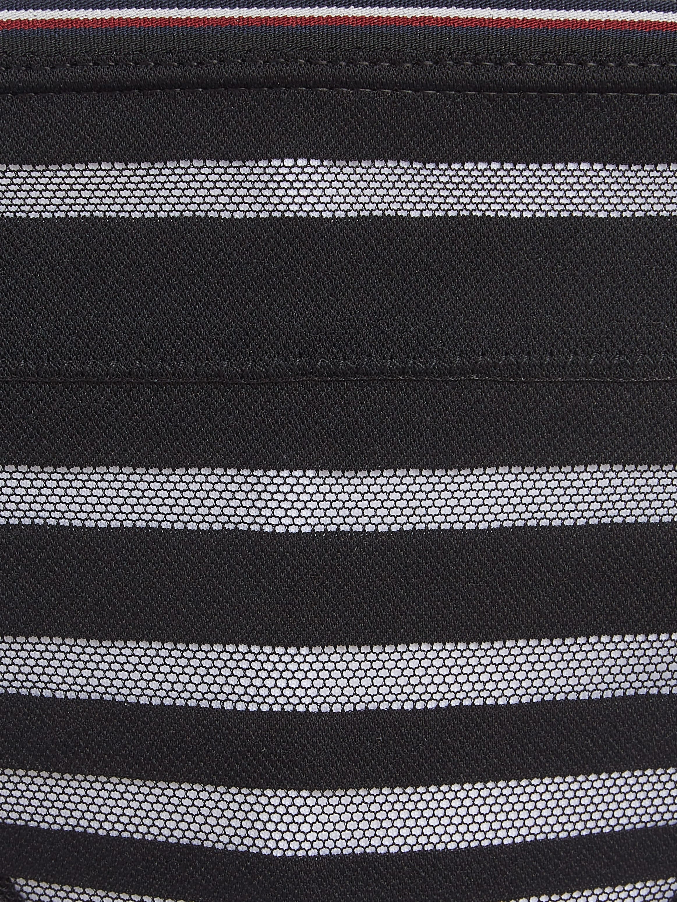 ♕ Tommy Hilfiger Underwear T-String »THONG«, mit Kontrastband am Bund in  Labelfarben versandkostenfrei auf