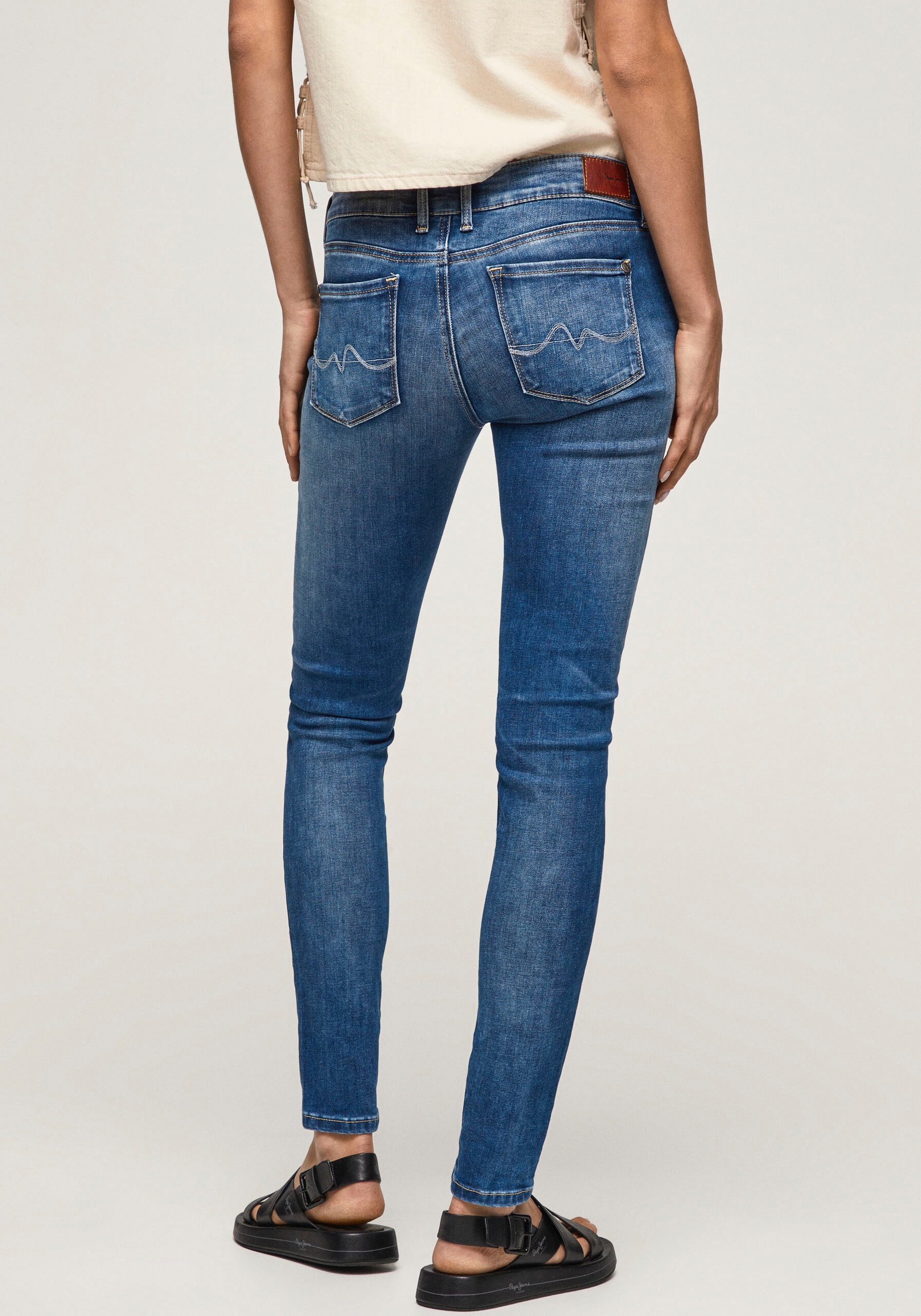 Pepe Jeans Skinny-fit-Jeans »SOHO«, im 5-Pocket-Stil mit 1-Knopf Bund und Stretch-Anteil
