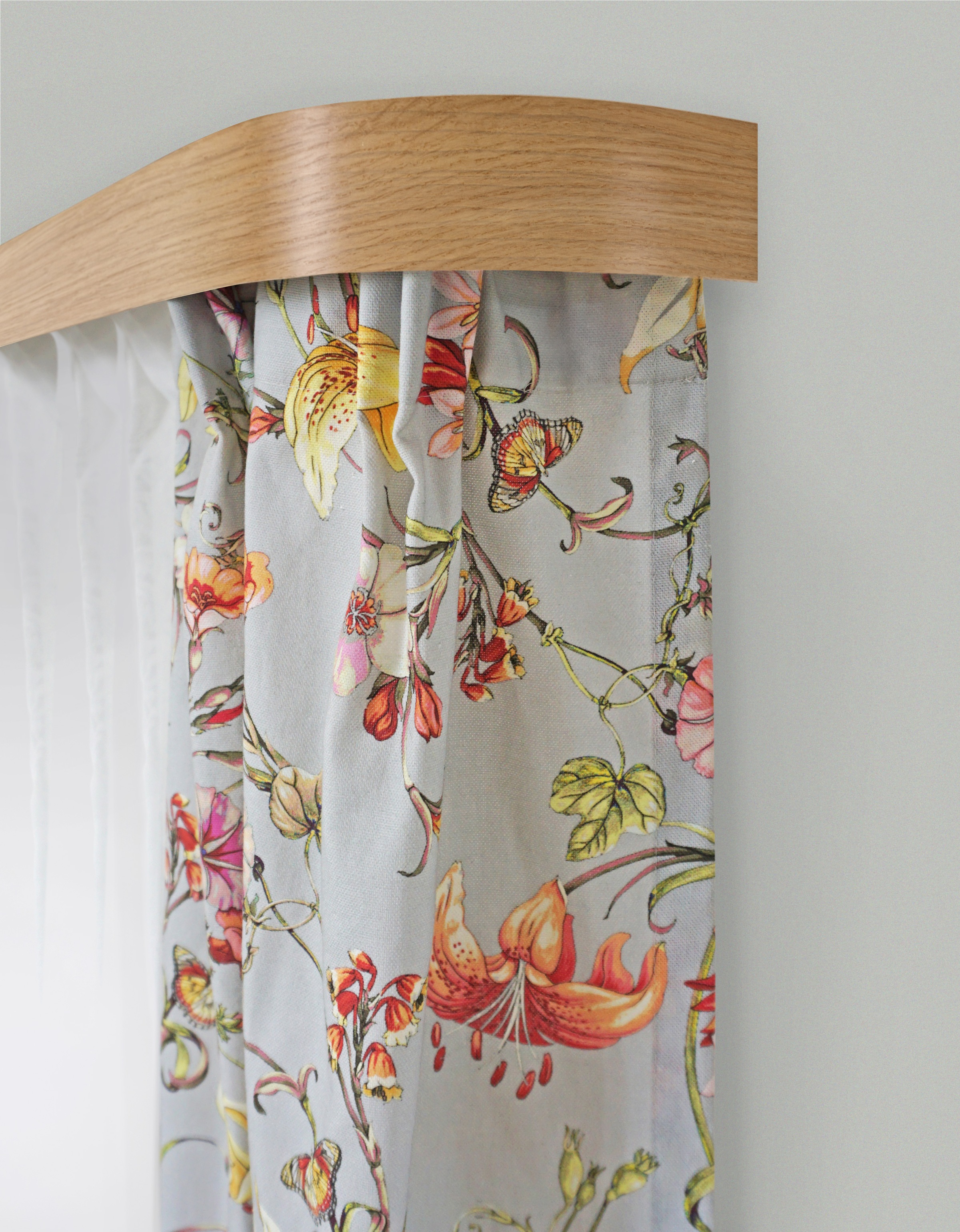 GARESA Schienensystem »Kunststoffschiene mit Blende« 3 läufig-läufig Wunschmasslänge seitlich mit 2 Rundbögen (kein Spalt zwischen Vorhang und Wand!)