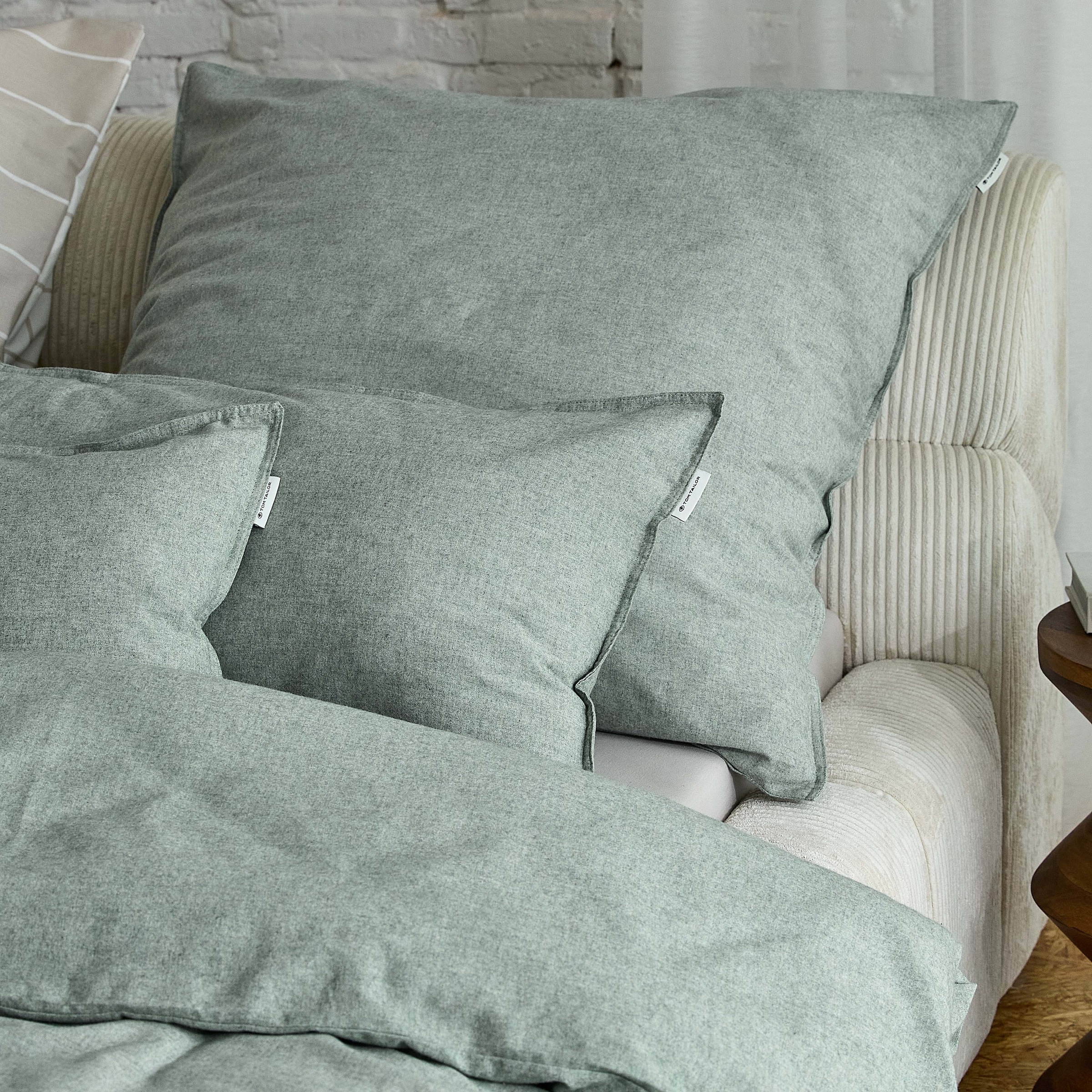 TOM TAILOR HOME Linge de lit »WOVEN MELANGE in Gr. 135x200cm oder 155x220cm« 2 cuis new bedroom, double couture sur l’oreiller, étiquette tissée