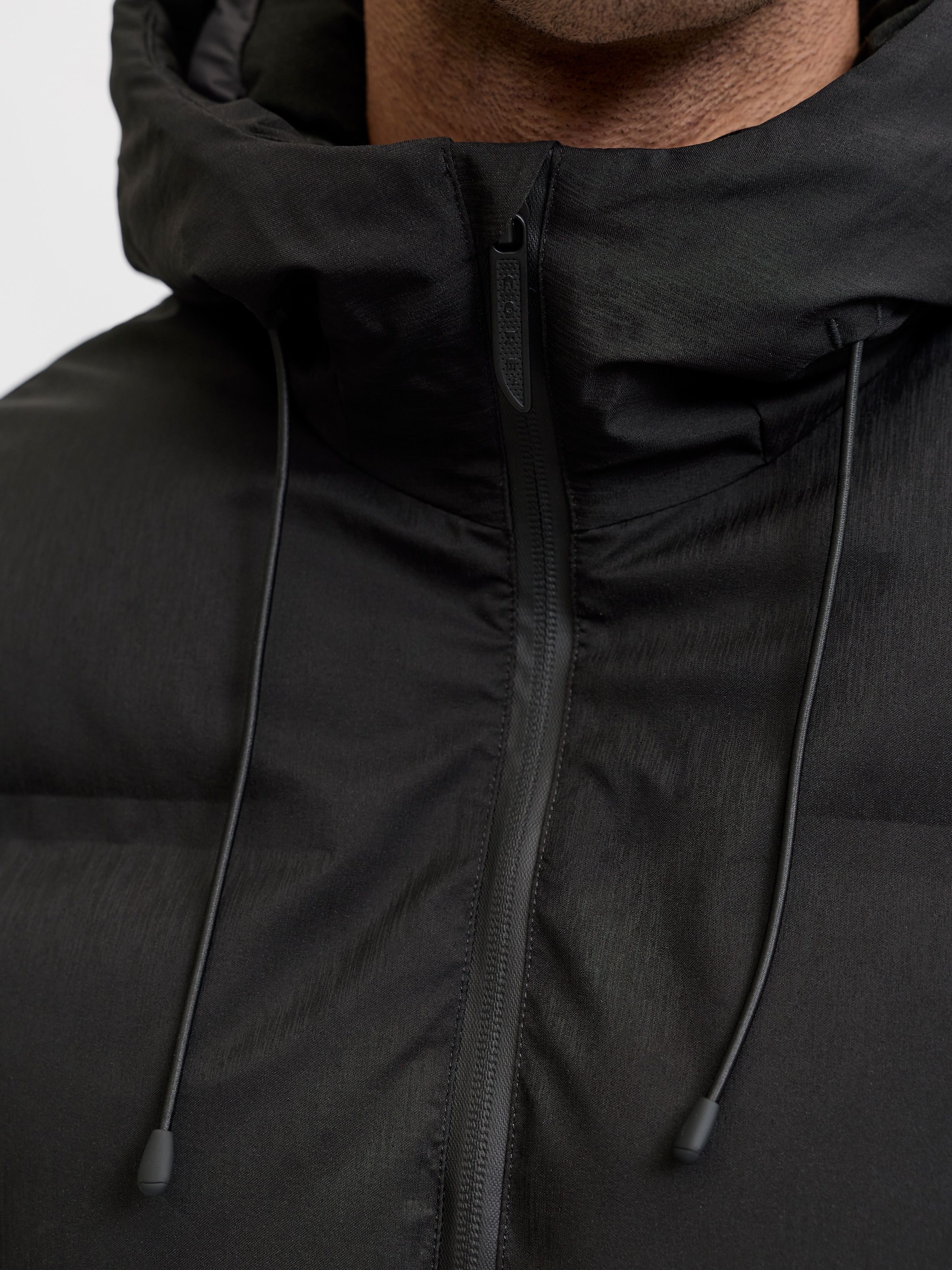 Jack & Jones Veste matelassée »JCOFUSION TECHNICAL PUFFER JACKET SN« mit Kapuze