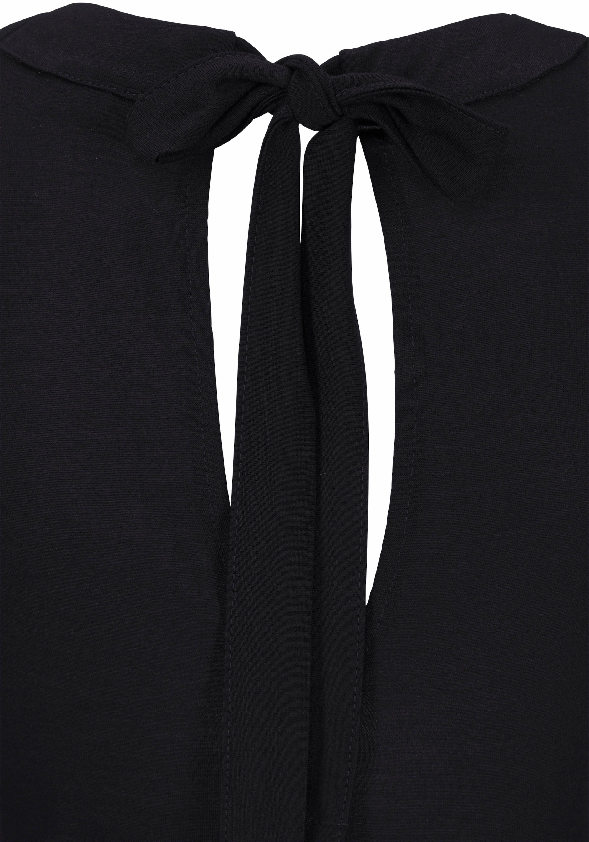 LASCANA Jerseykleid, in weit schwingender Form, mit Taschen, Bindeband im Nacken, elegant