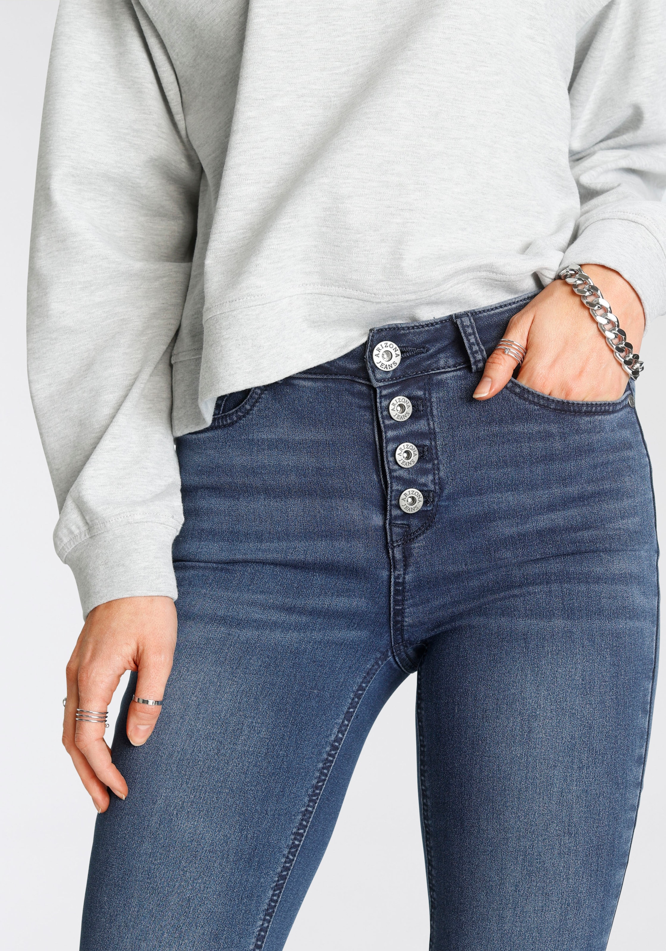 ♕ Arizona Bootcut-Jeans »Ultra Stretch«, High Waist mit durchgehender  Knopfleiste versandkostenfrei bestellen