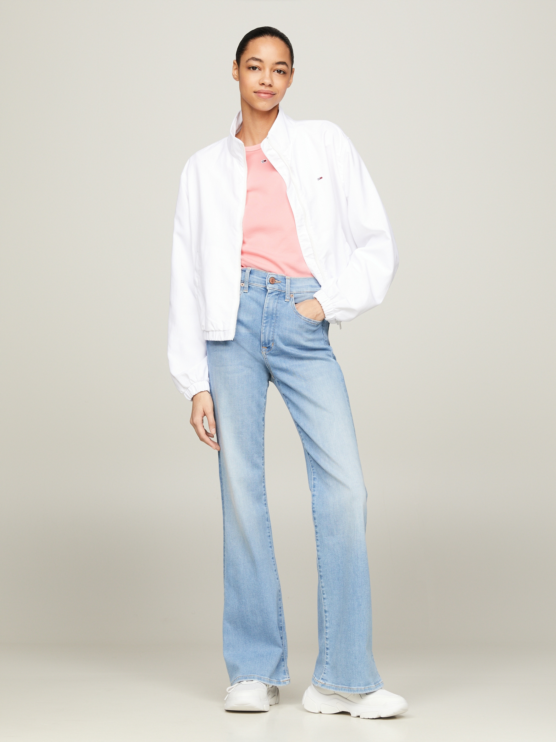 Tommy Jeans Bequeme Jeans »Sylvia«, mit Markenlabel