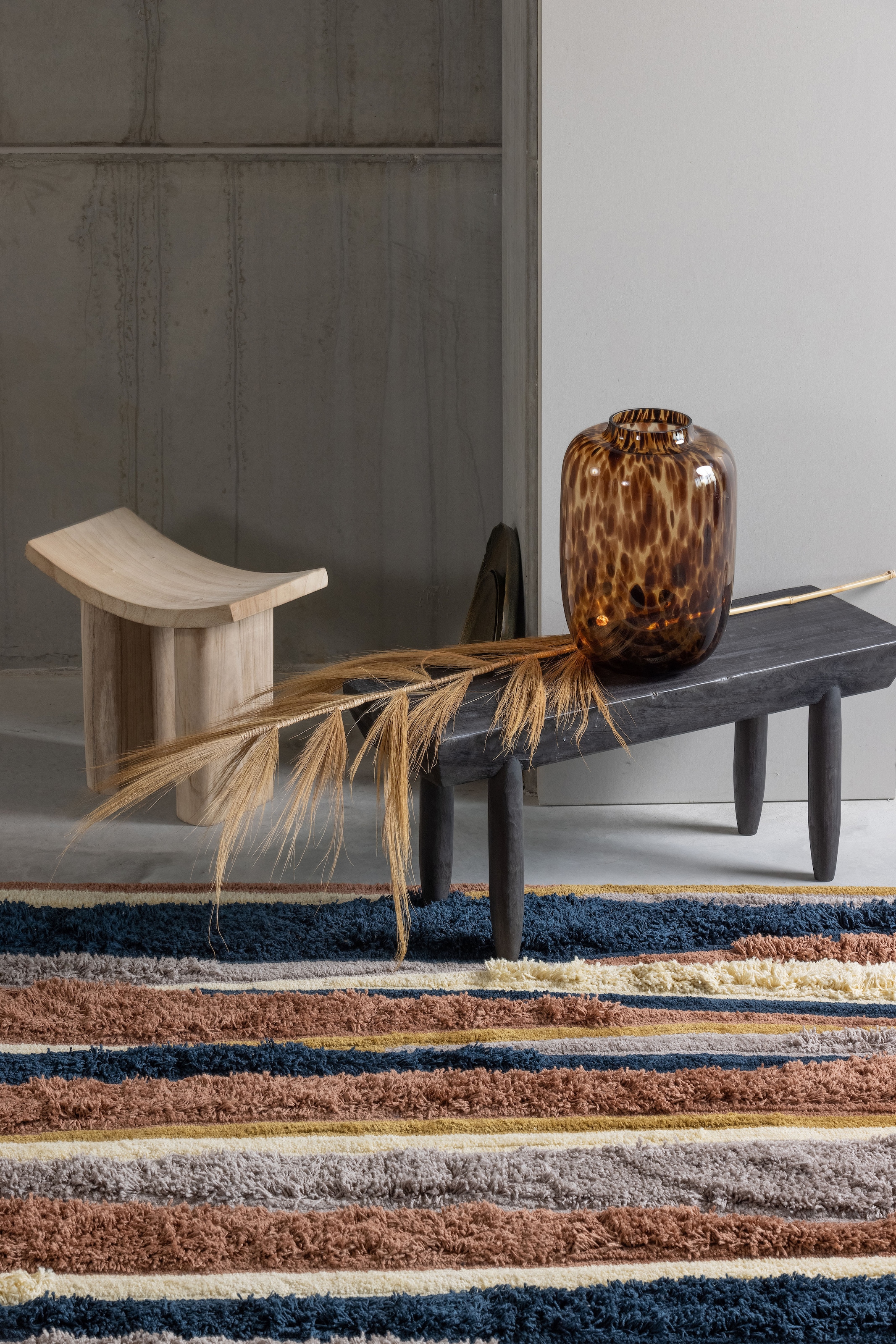 WOOOD Hocker »Japan aus Paulowniaholz mit matter Schutzschicht B 50 x T 25 x H 45 cm« Tragkraft 110 kg,Pflegeleicht,sichtbare Maserung, einfach zu montieren