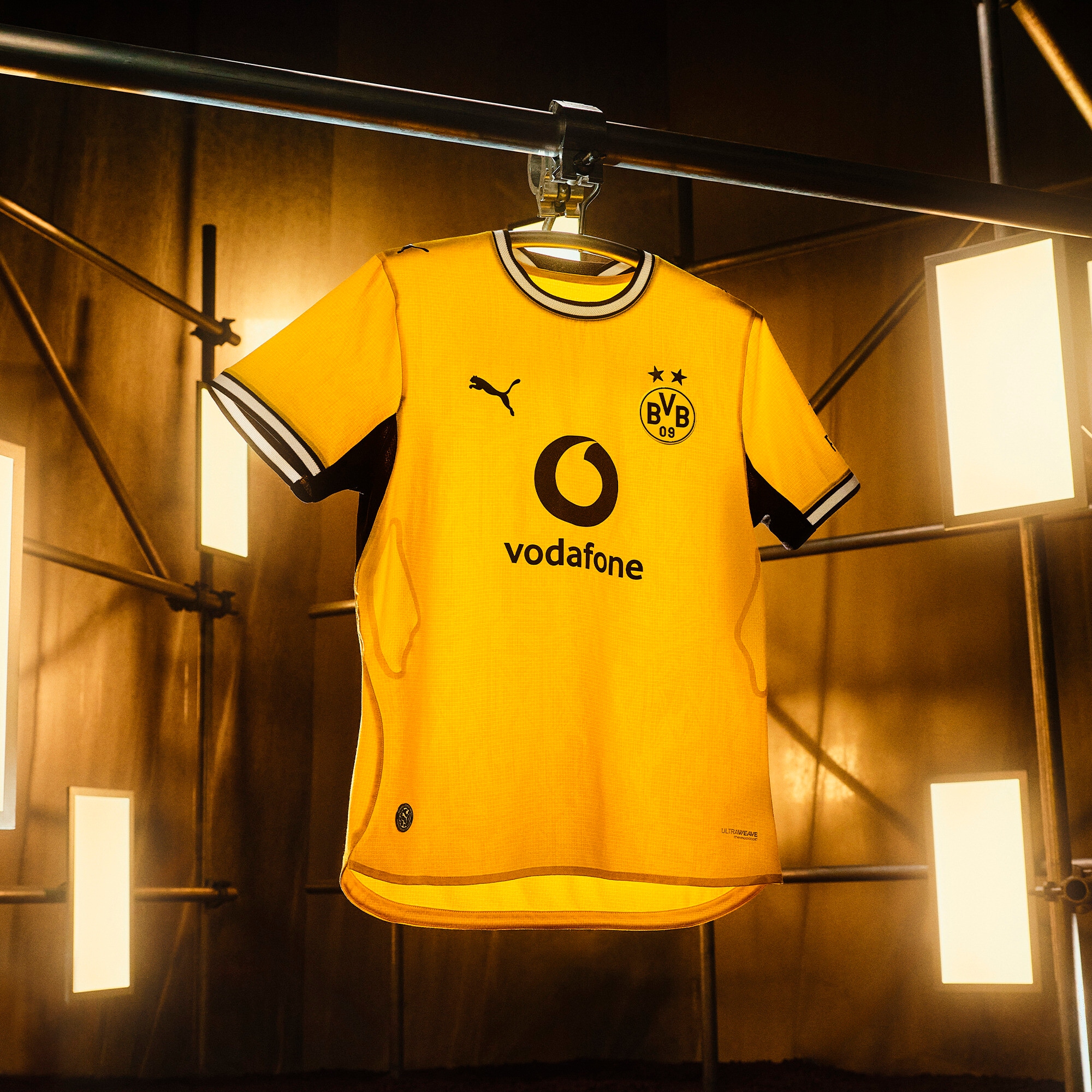 PUMA Fussballtrikot »BVB HOME JERSEY REPLICA JR« für Jugendliche, mit Print-Applikationen, atmungsaktiv