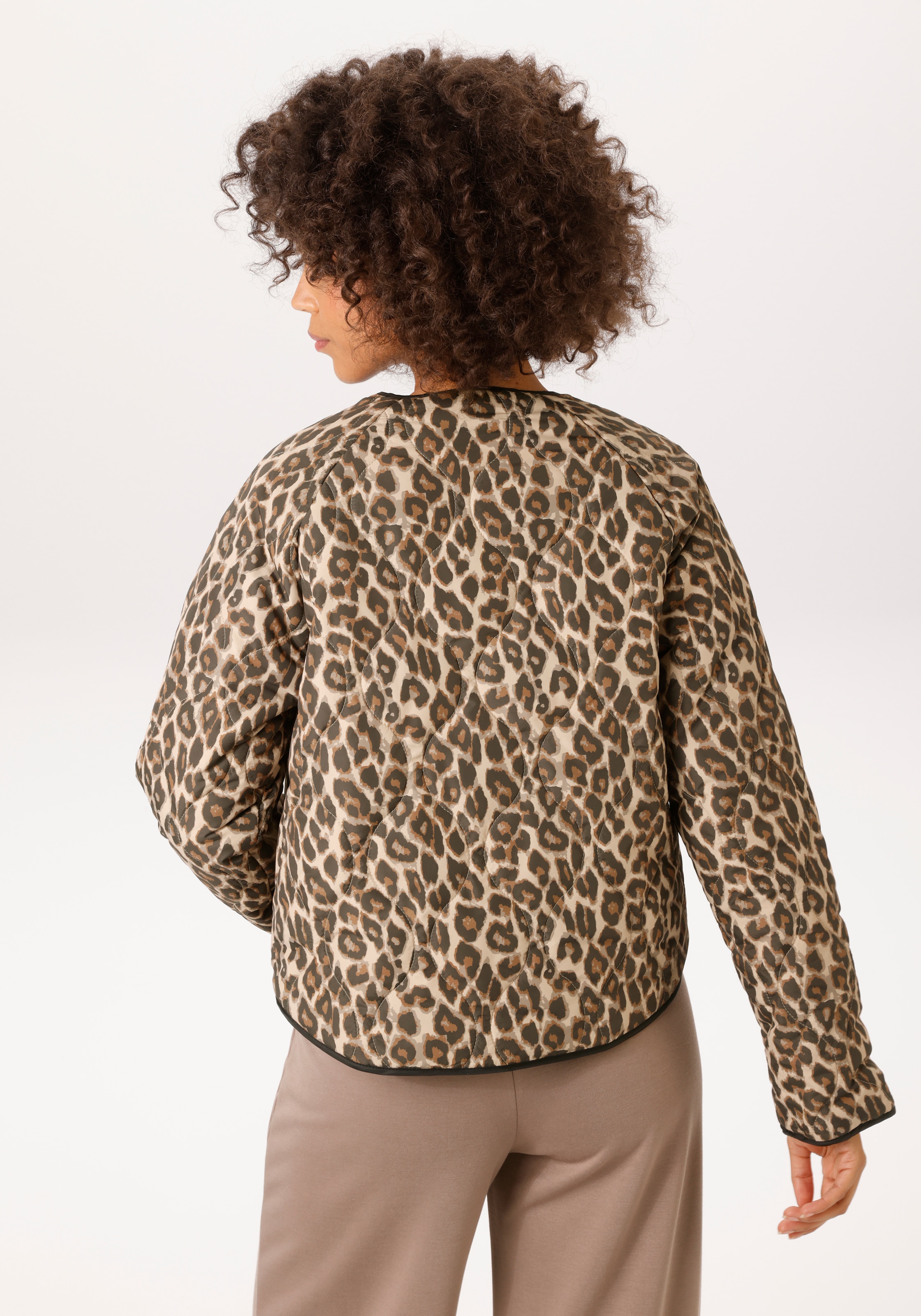 Aniston CASUAL Veste matelassée mit trendigem Leo-Print - NEUE KOLLEKTION