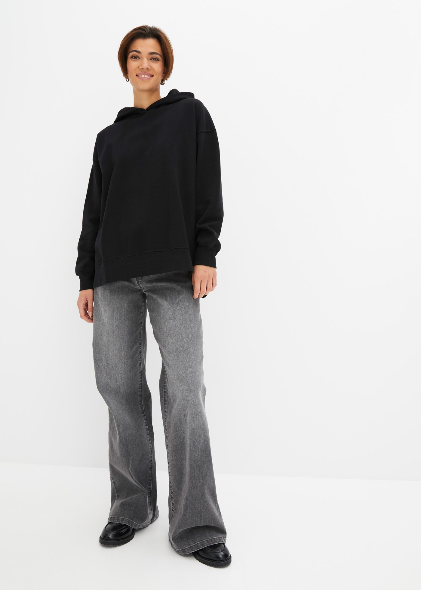 bonprix Hoodie , Oversized Form, reine Baumwolle, mit Seitenschlitzen, vokuhila Look
