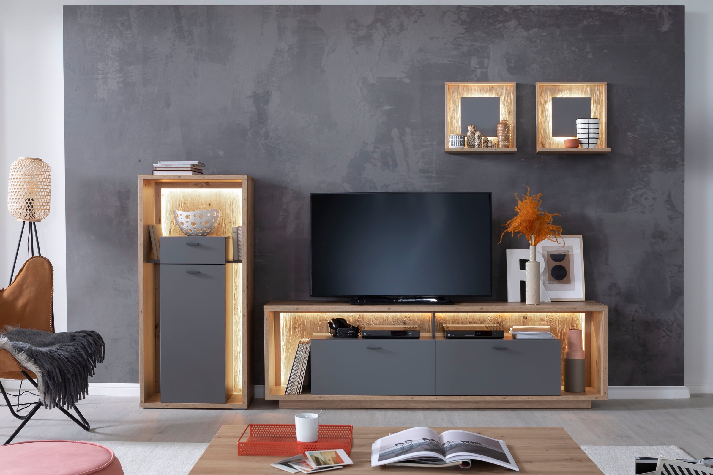 Image of MCA furniture Lowboard »Lizzano«, moderner Landhausstil, TV Möbel für TV bis 80 Zoll mit 3-D Rückwand, wahlweise mit Beleuchtung bei Ackermann Versand Schweiz