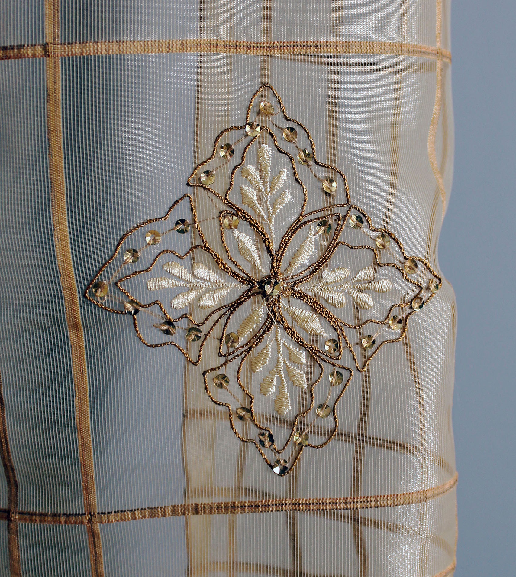 HOSSNER - ART OF HOME DECO Gardine »Stellisee«, (1 St.), Schlaufenschal im besonderen Design