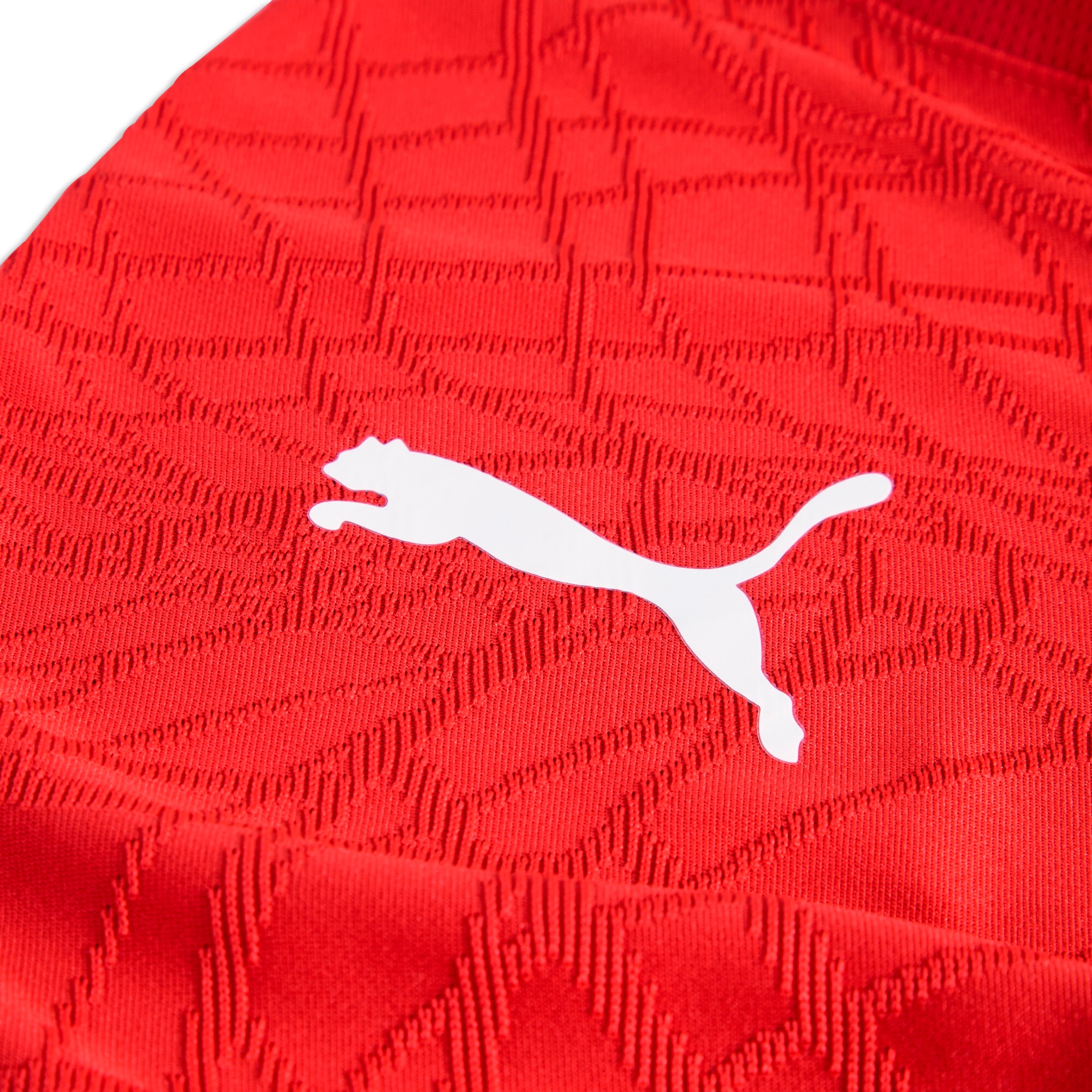 PUMA Fussballtrikot »TEAMFINAL26 TRAINING JERSEY« mit DryCELL Technologie, Slim Fit Passform, Rundhalsausschnitt